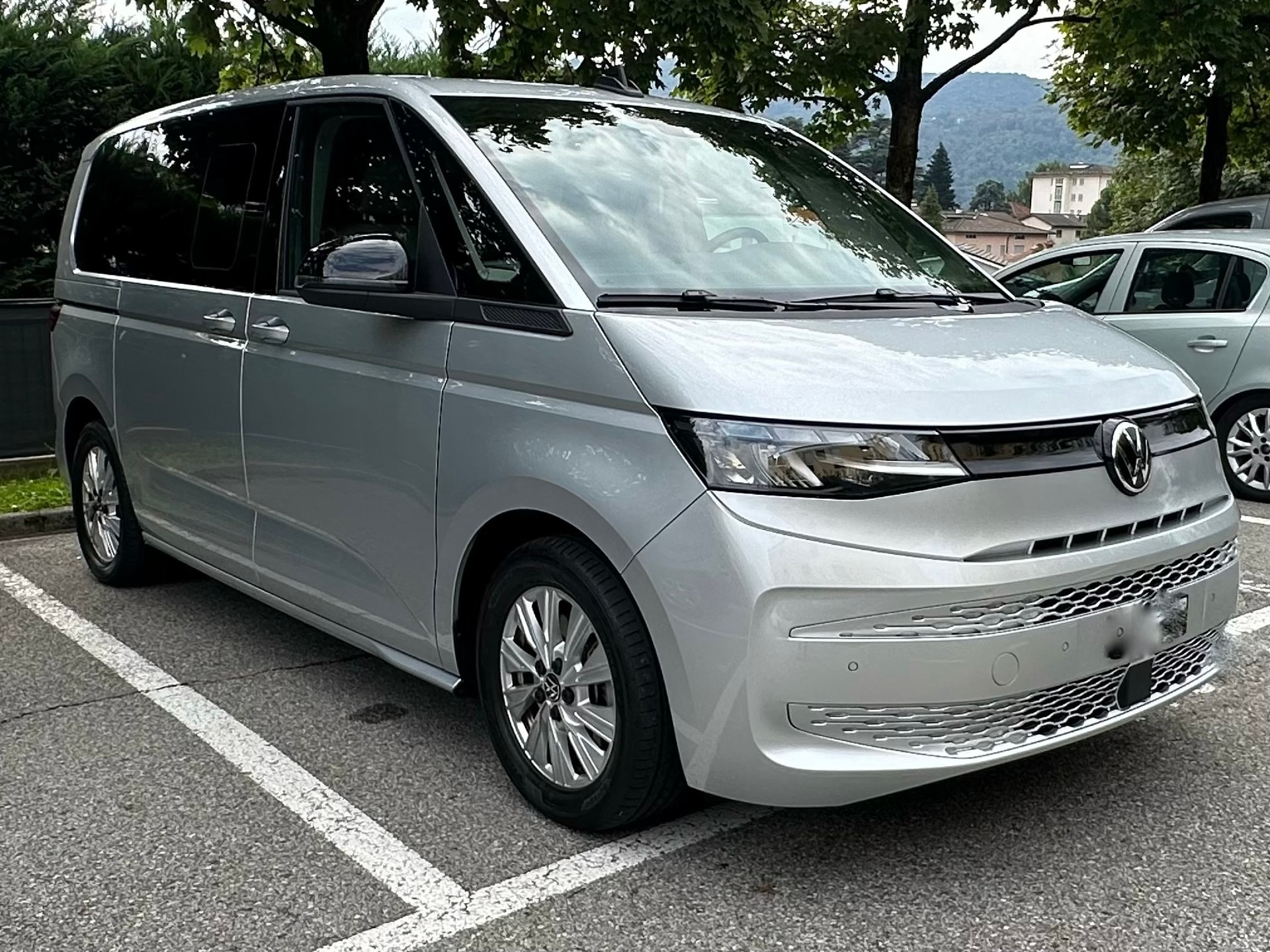 VW 2.0 TDI Liberty DSG kurz-image-3