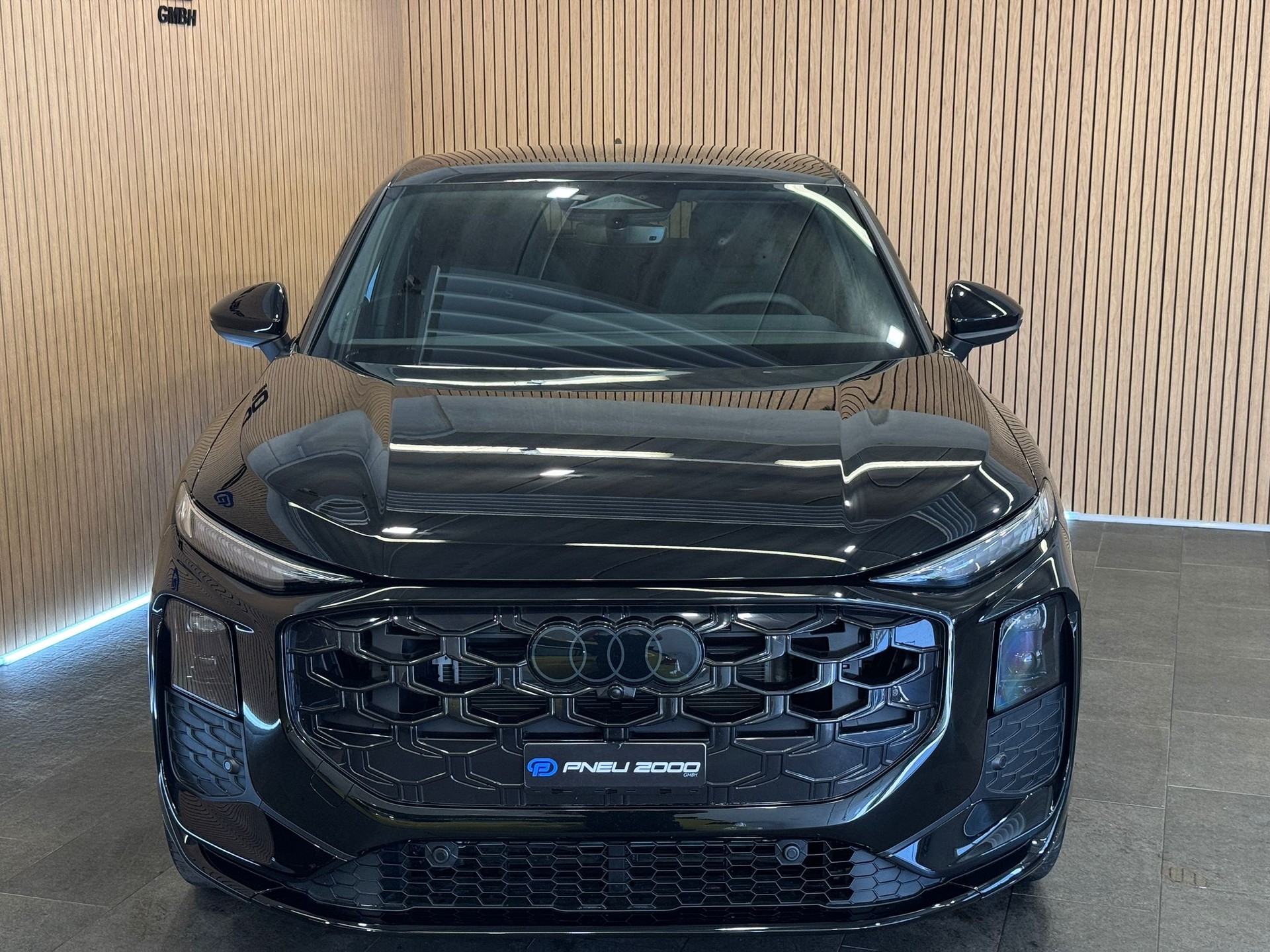 AUDI Q3 Sportback e-hybrid 200 kW S tronig S-Line-image-1