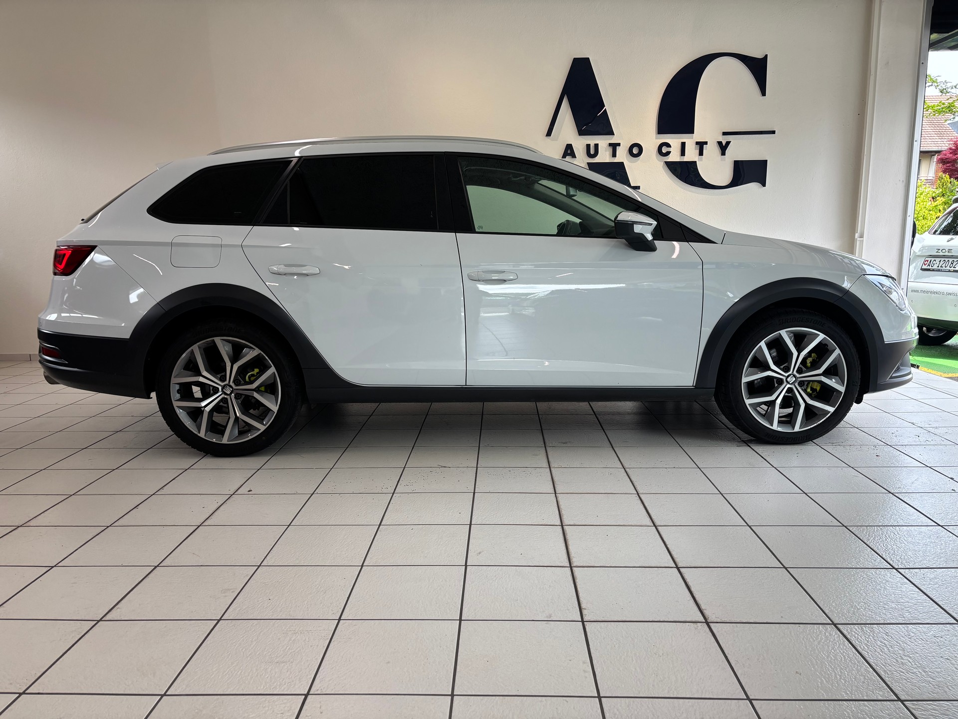 SEAT Leon ST 1.8 TSI X-Perience 4Drive DSG-image-2