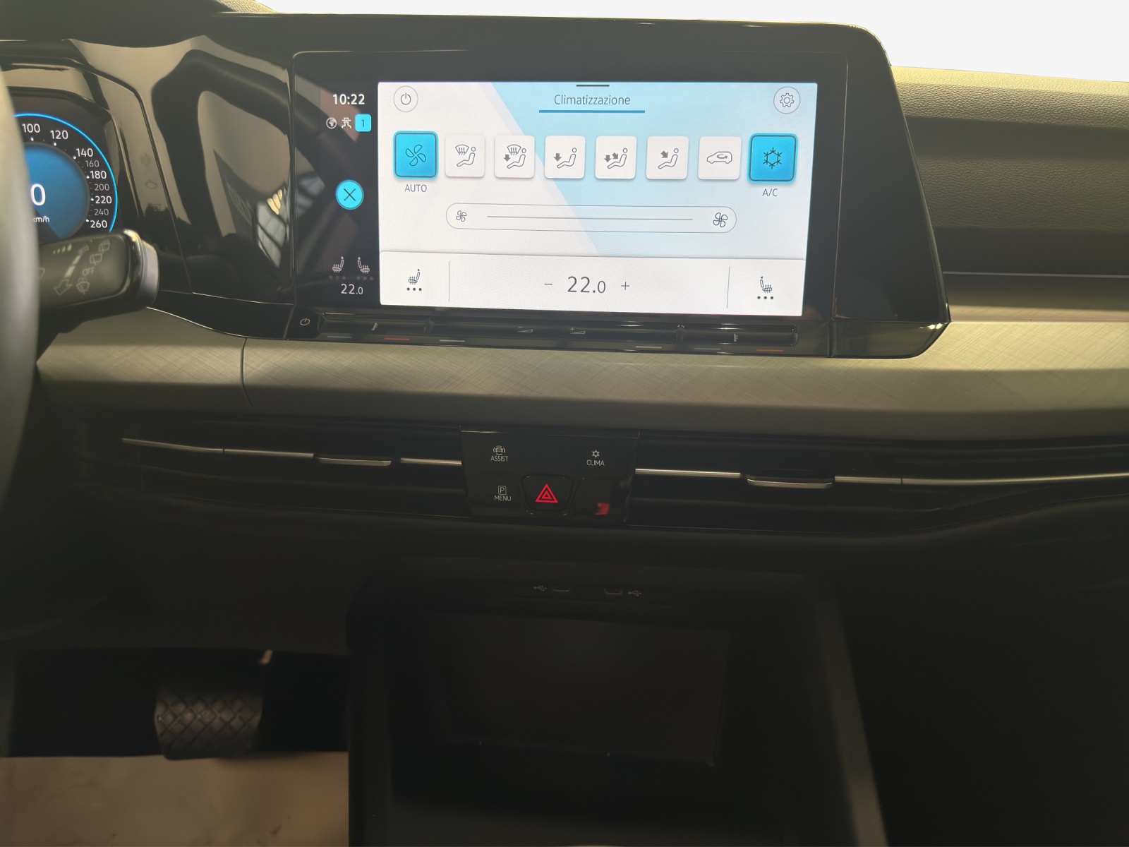 VW Golf 1.0 eTSI mHEV ACTLife DSG-image-10