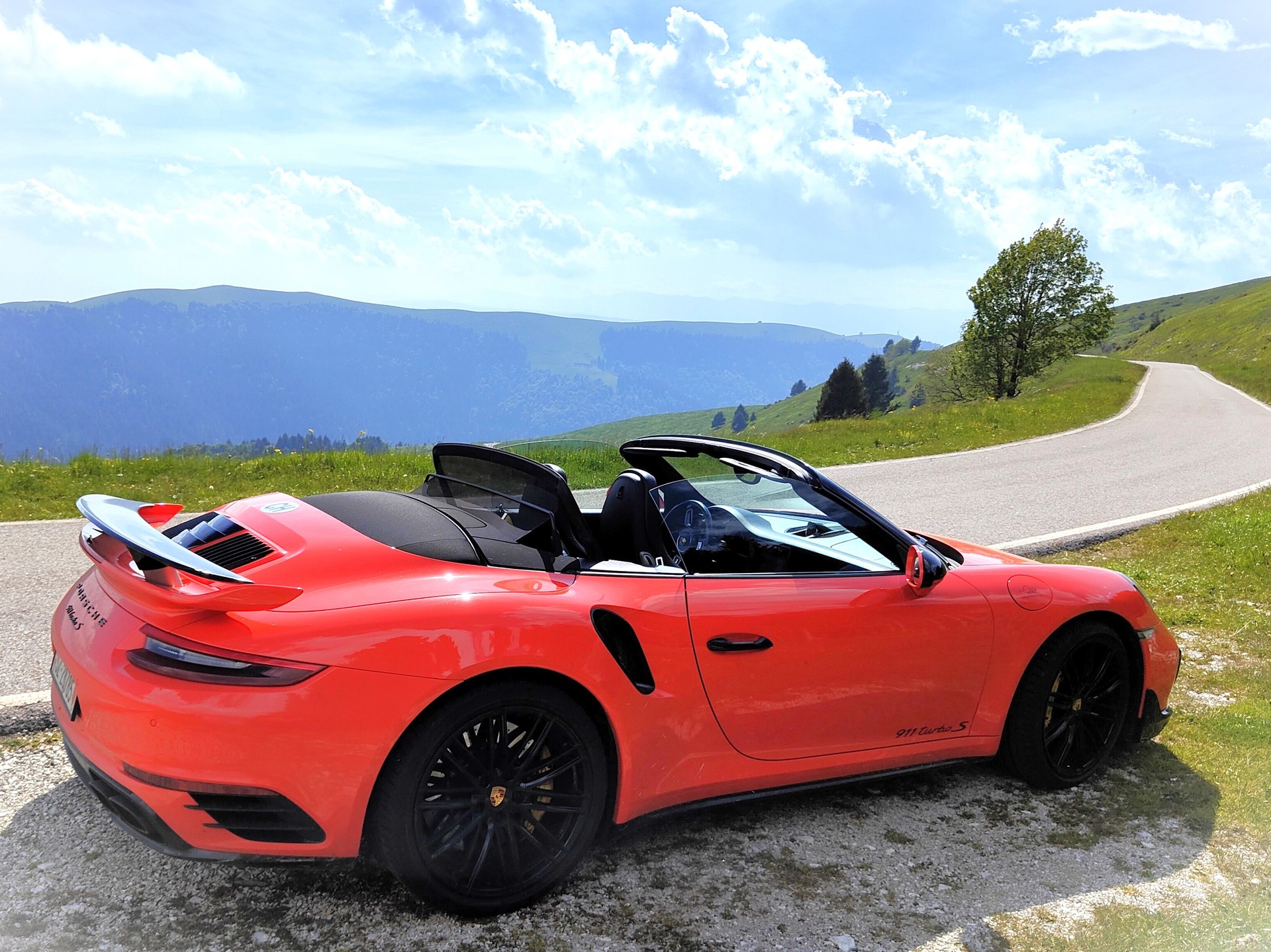 PORSCHE Turbo S Cabriolet 991.2 - lavaorange-image-3