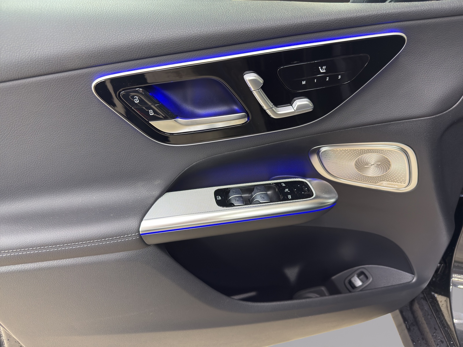 MERCEDES-BENZ GLC 300 de 4Matic EQ Star-image-12