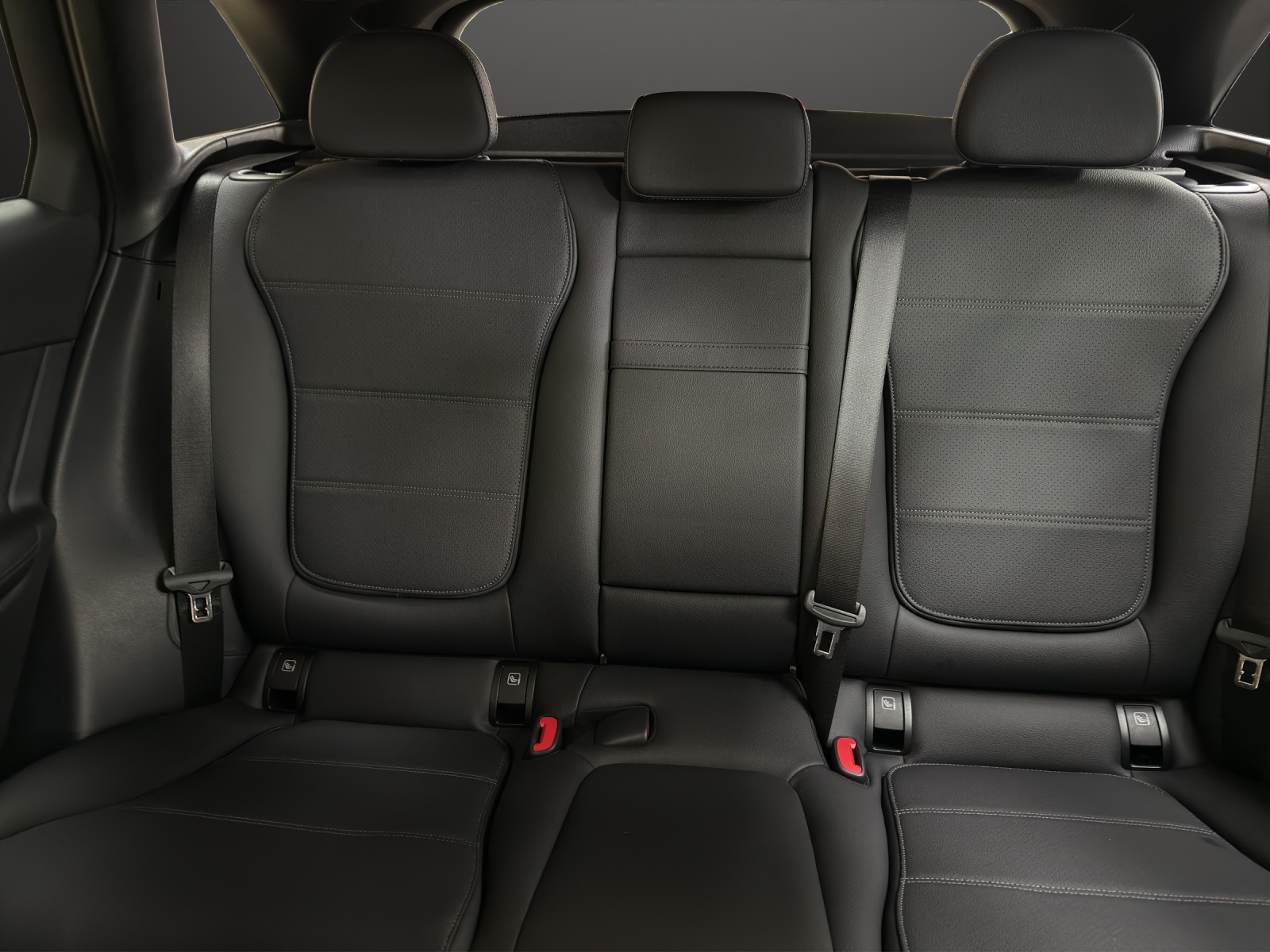 MERCEDES-BENZ GLC 300 de 4Matic EQ Star-image-13