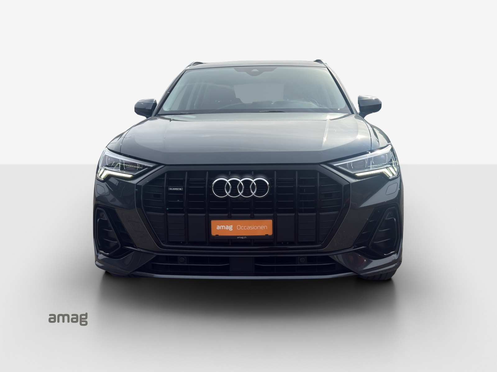 AUDI Q3 45 TFSI S line quattro S-tronic-image-6