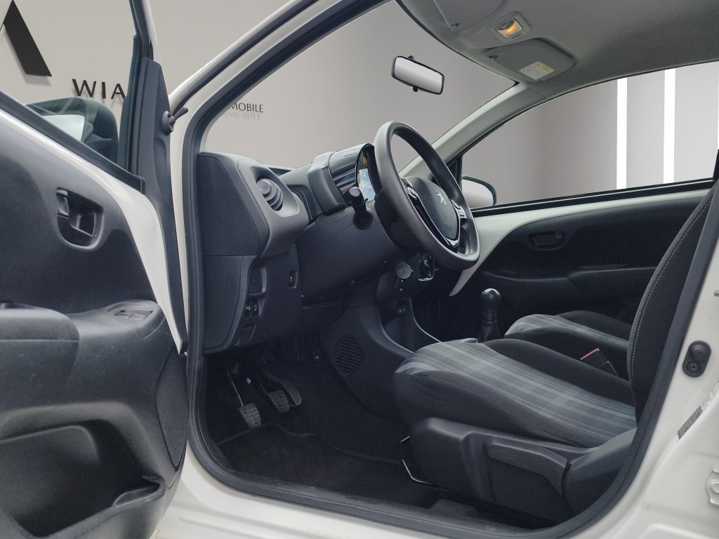 PEUGEOT 108 1.0 VTi Active S/S-image-13