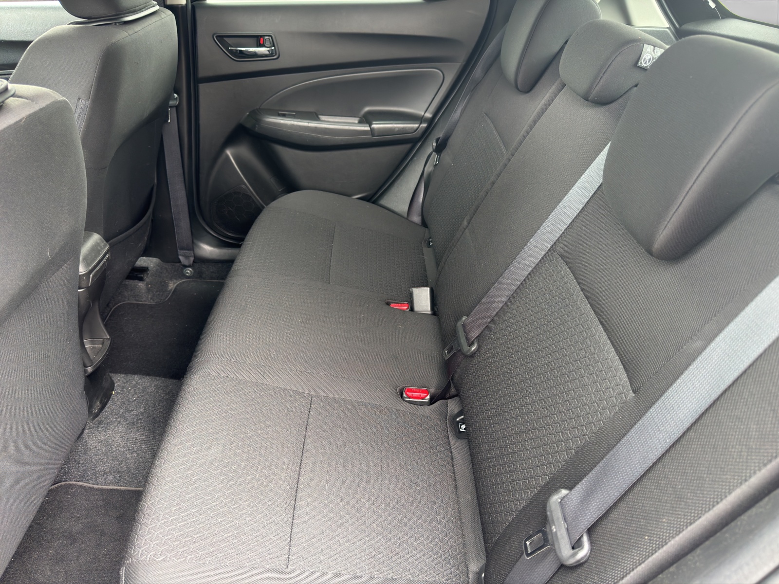 SUZUKI Swift 1.0 T Compact Top-image-13
