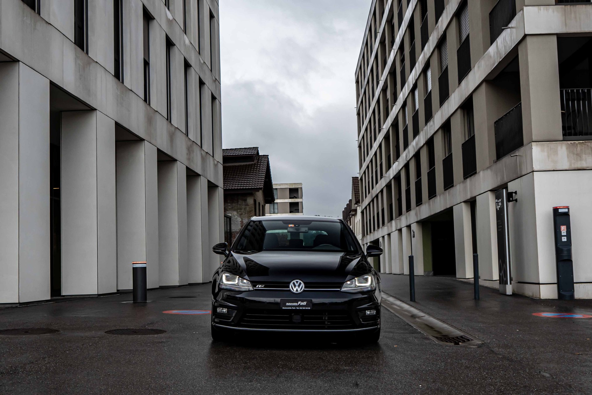 VW Golf 2.0 TDI Cup R-Line DSG-image-2