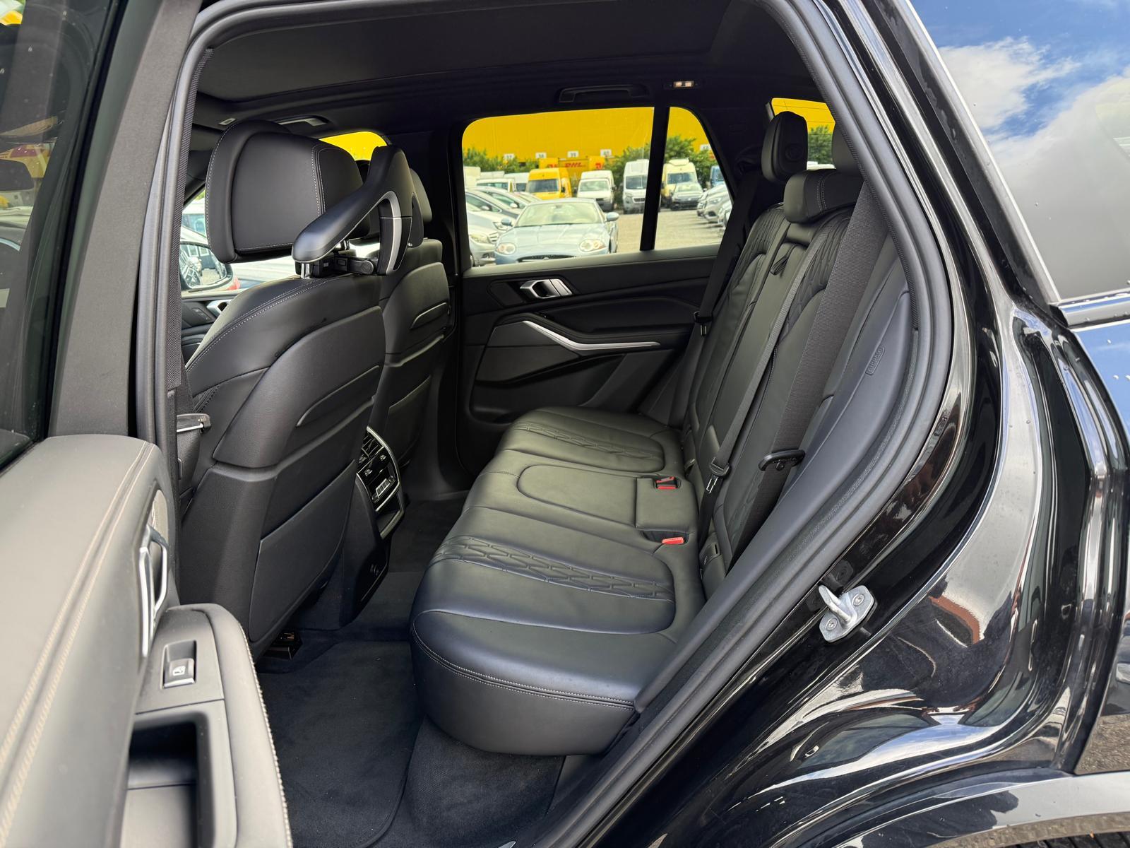 BMW X5 M50d xDrive-image-11