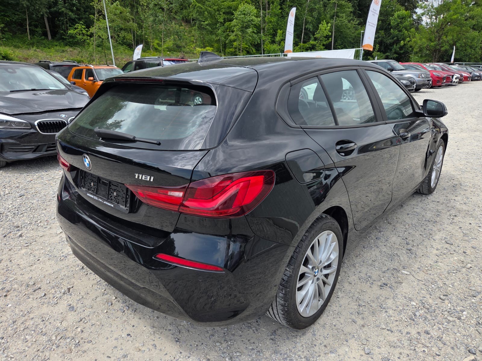 BMW 118i Steptronic-image-7