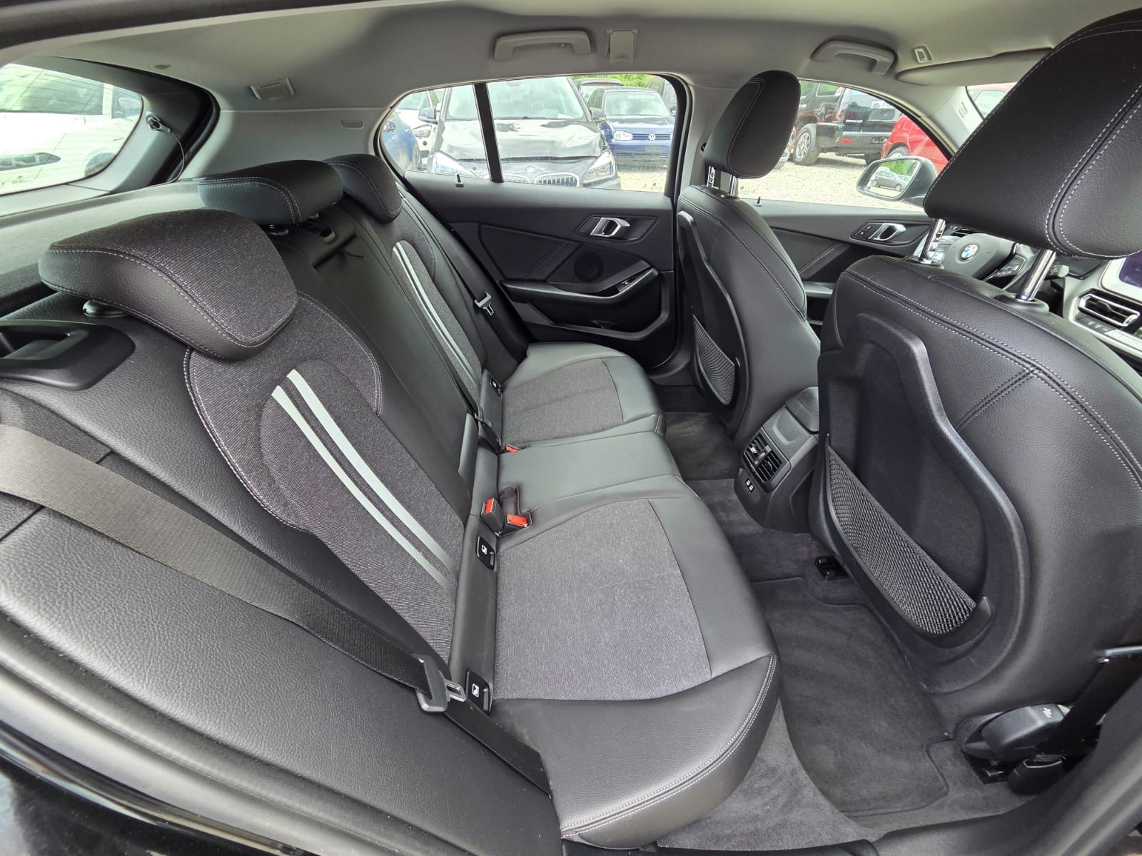 BMW 118i Steptronic-image-10