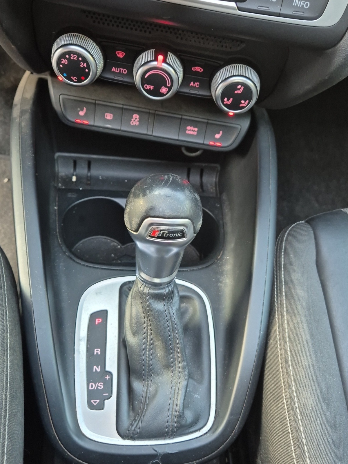 AUDI A1 Sportback 1.6 TDI Sport S-Line-image-12