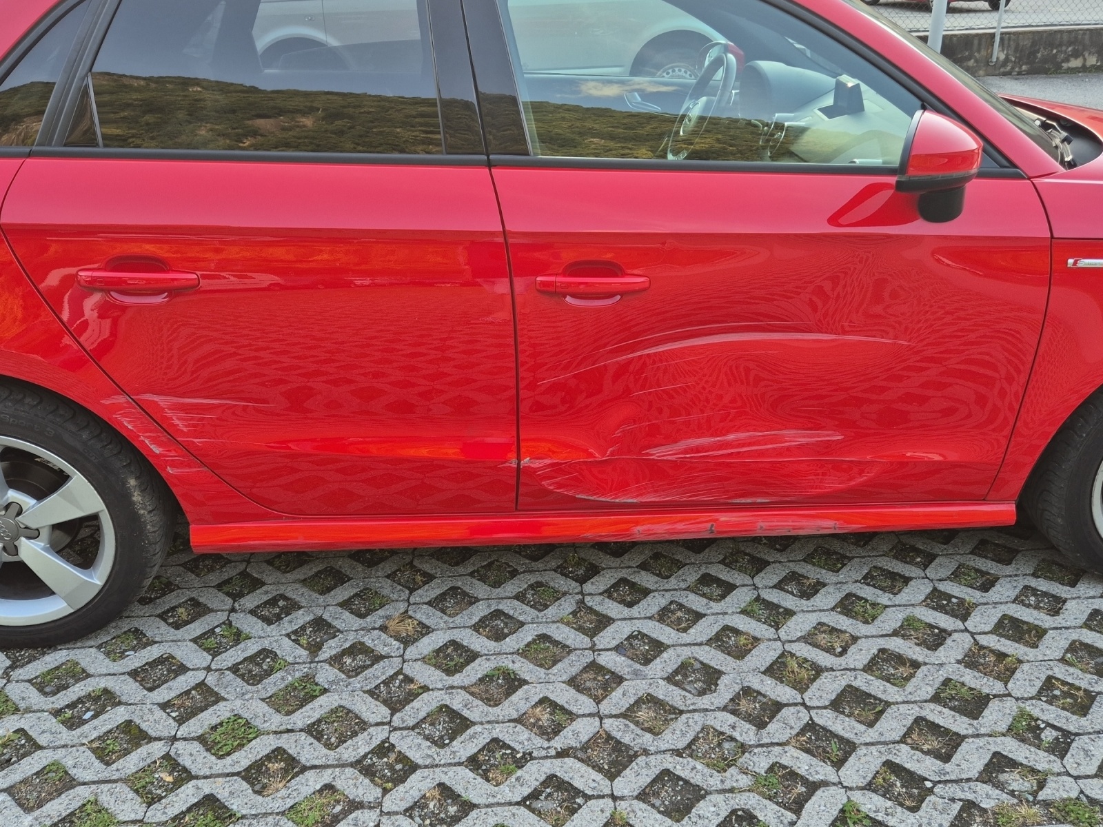 AUDI A1 Sportback 1.6 TDI Sport S-Line-image-9