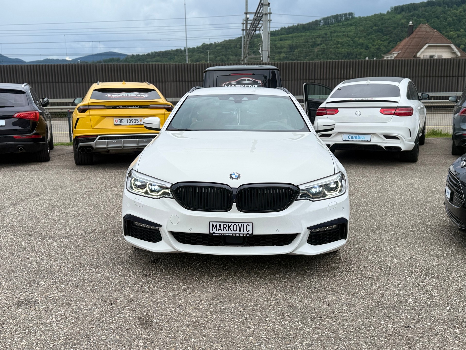 BMW 530d xDrive Touring Sport Line Steptronic-image-1