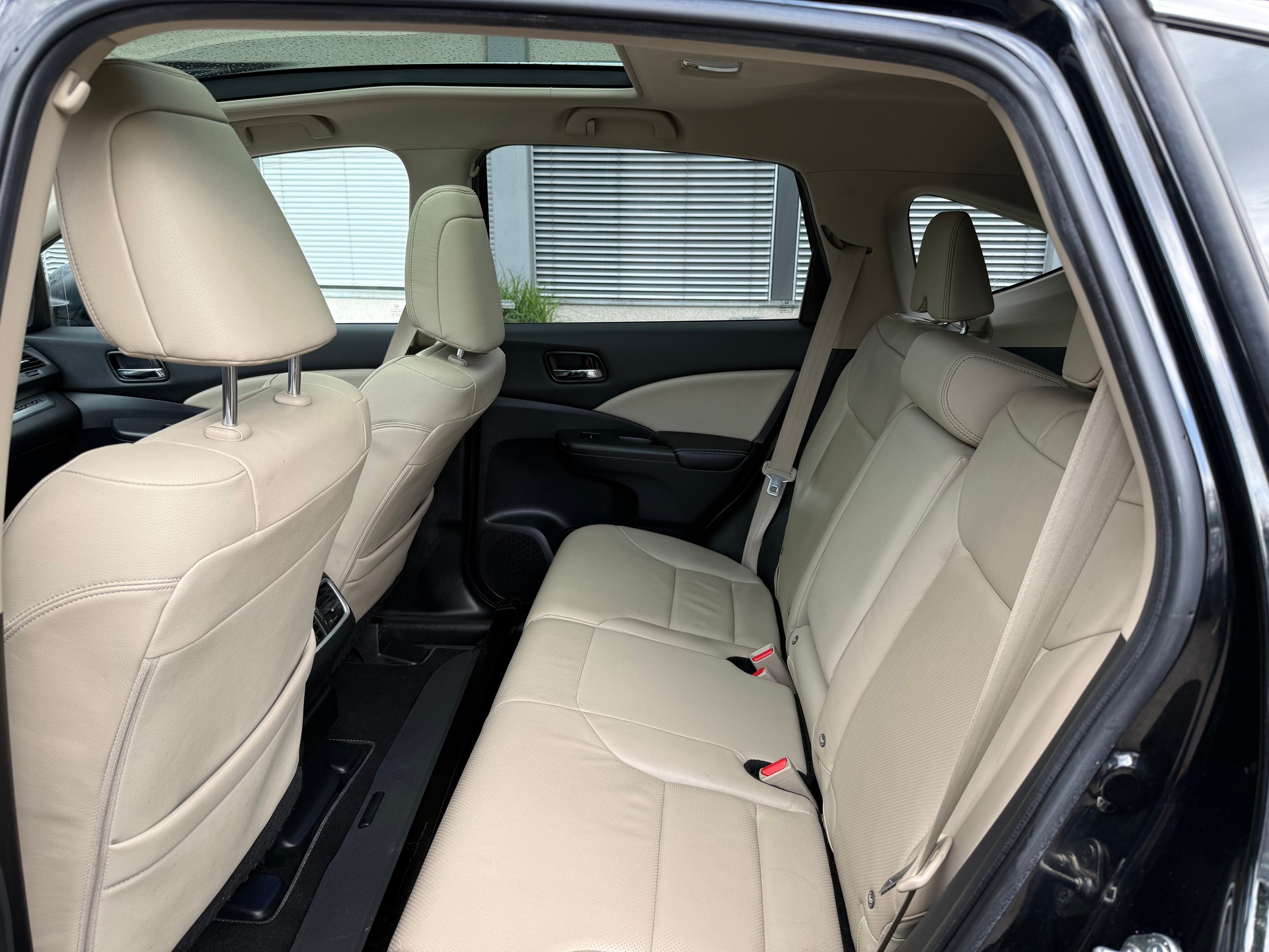 HONDA CR-V 1.6 i-DTEC Executive 4WD Automatic-image-8