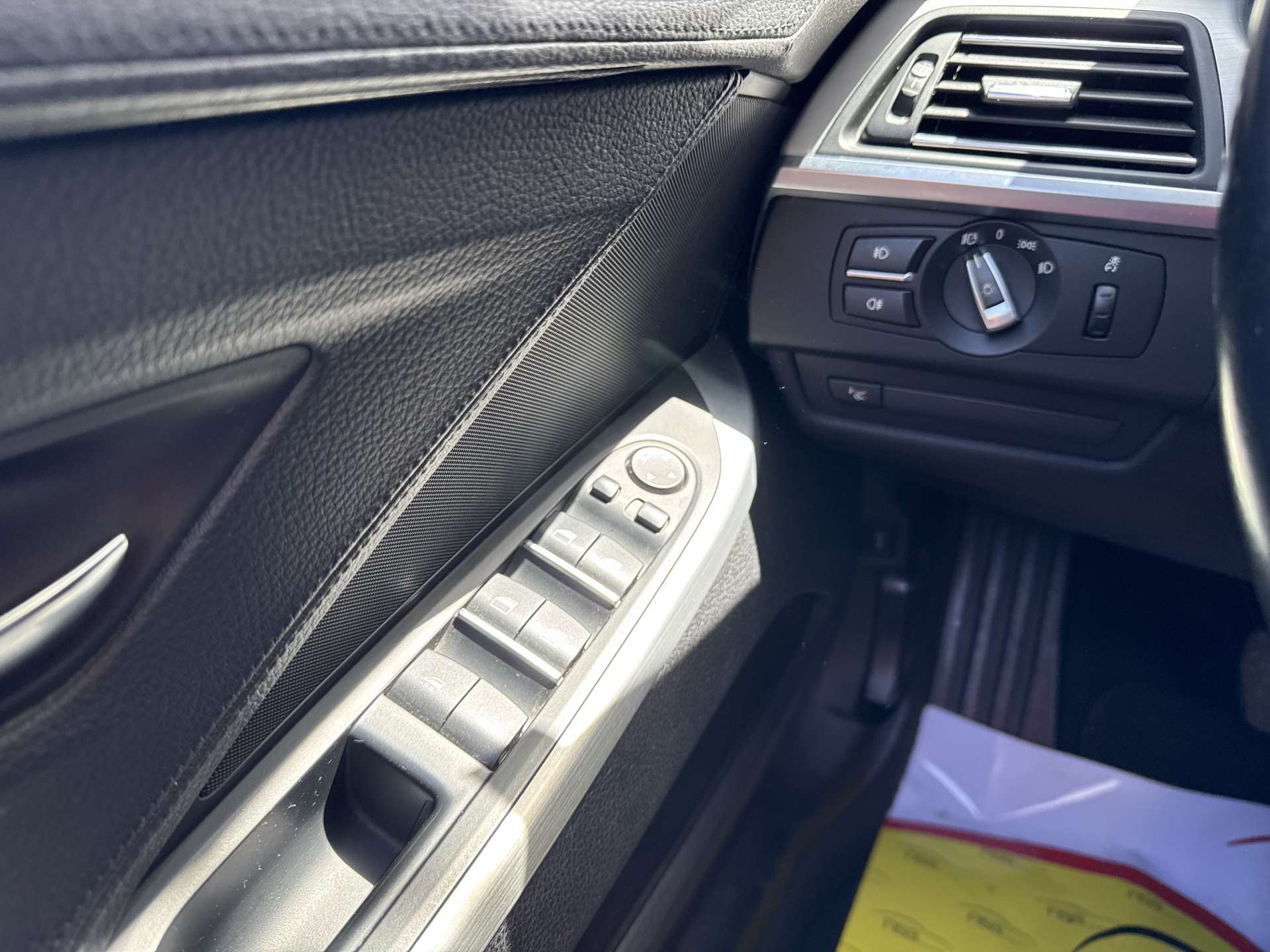 BMW 640d Cabriolet 313PS Automat-image-15