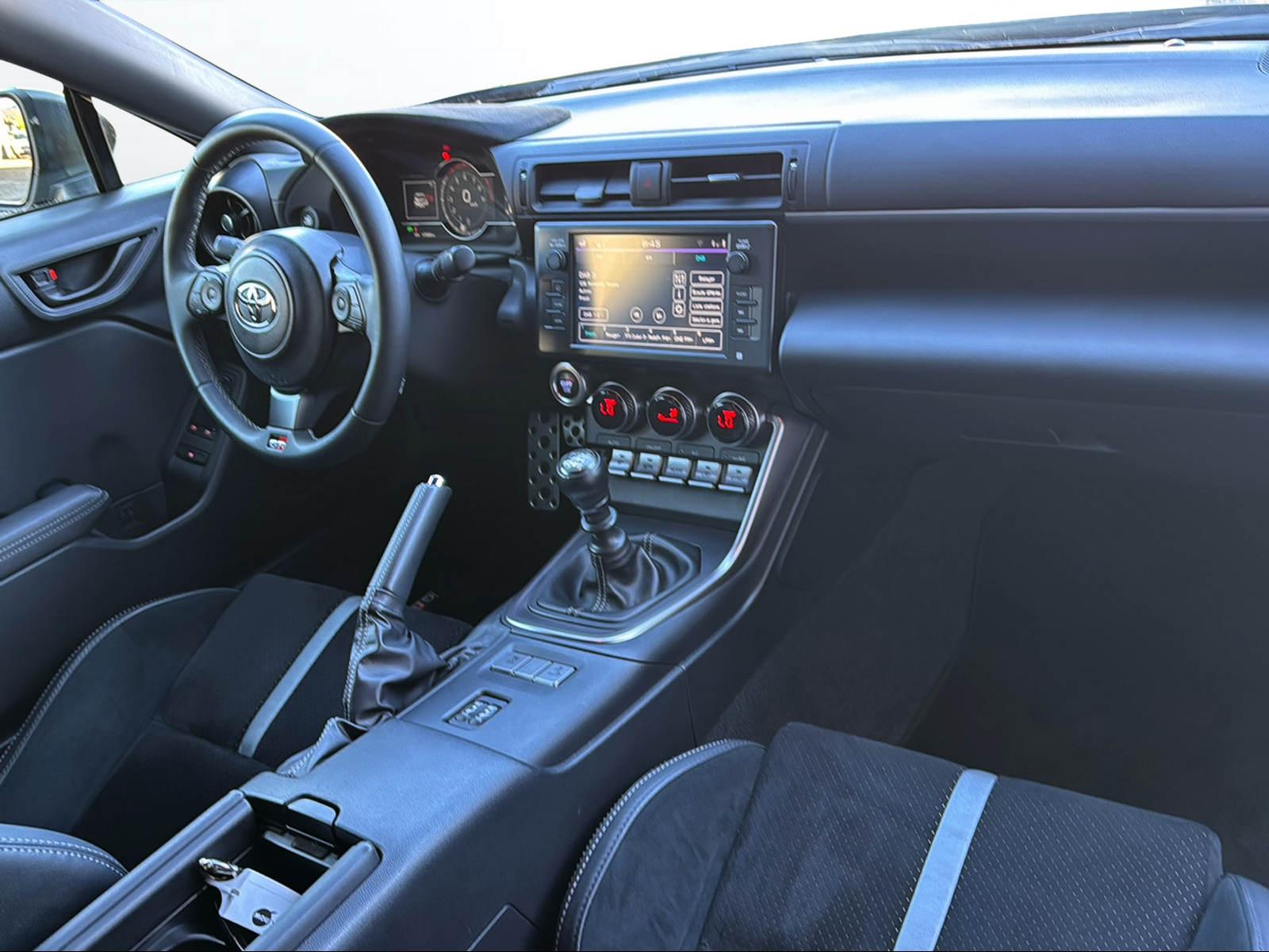TOYOTA GR86 2.4 Sport+-image-6
