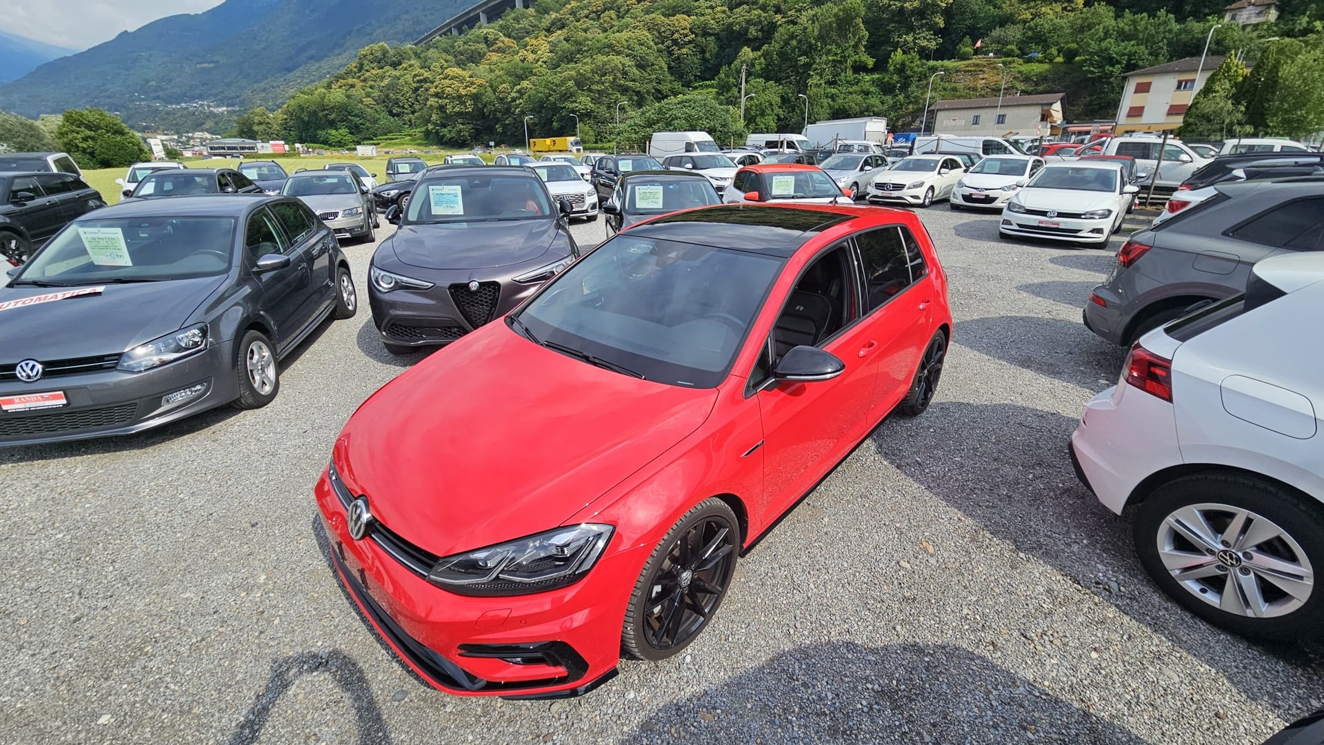 VW Golf 2.0 TSI R 4Motion DSG-image-1