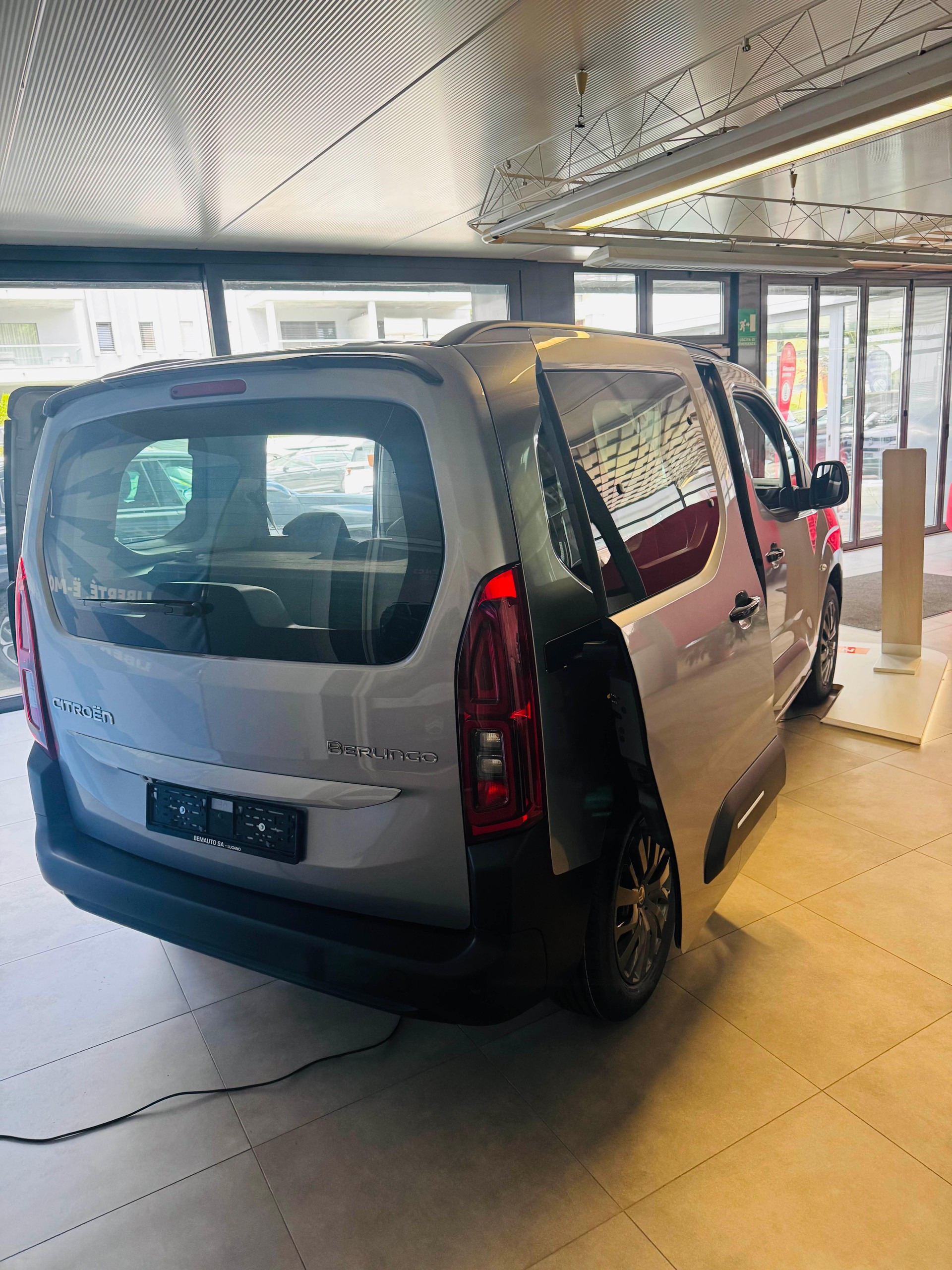 CITROEN NEW Berlingo 1.2 PureTech Tonic-image-4