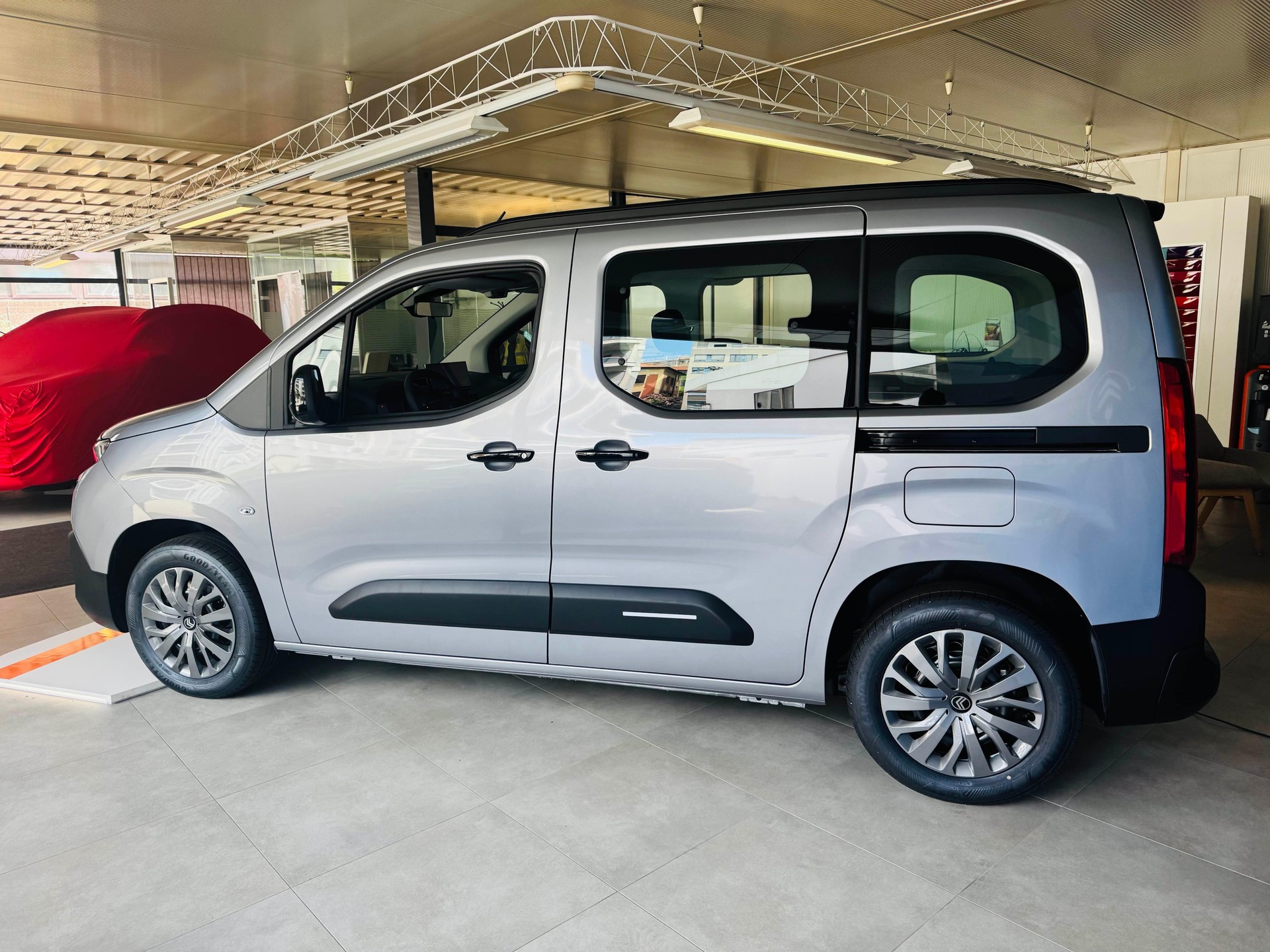 CITROEN NEW Berlingo 1.2 PureTech Tonic-image-2