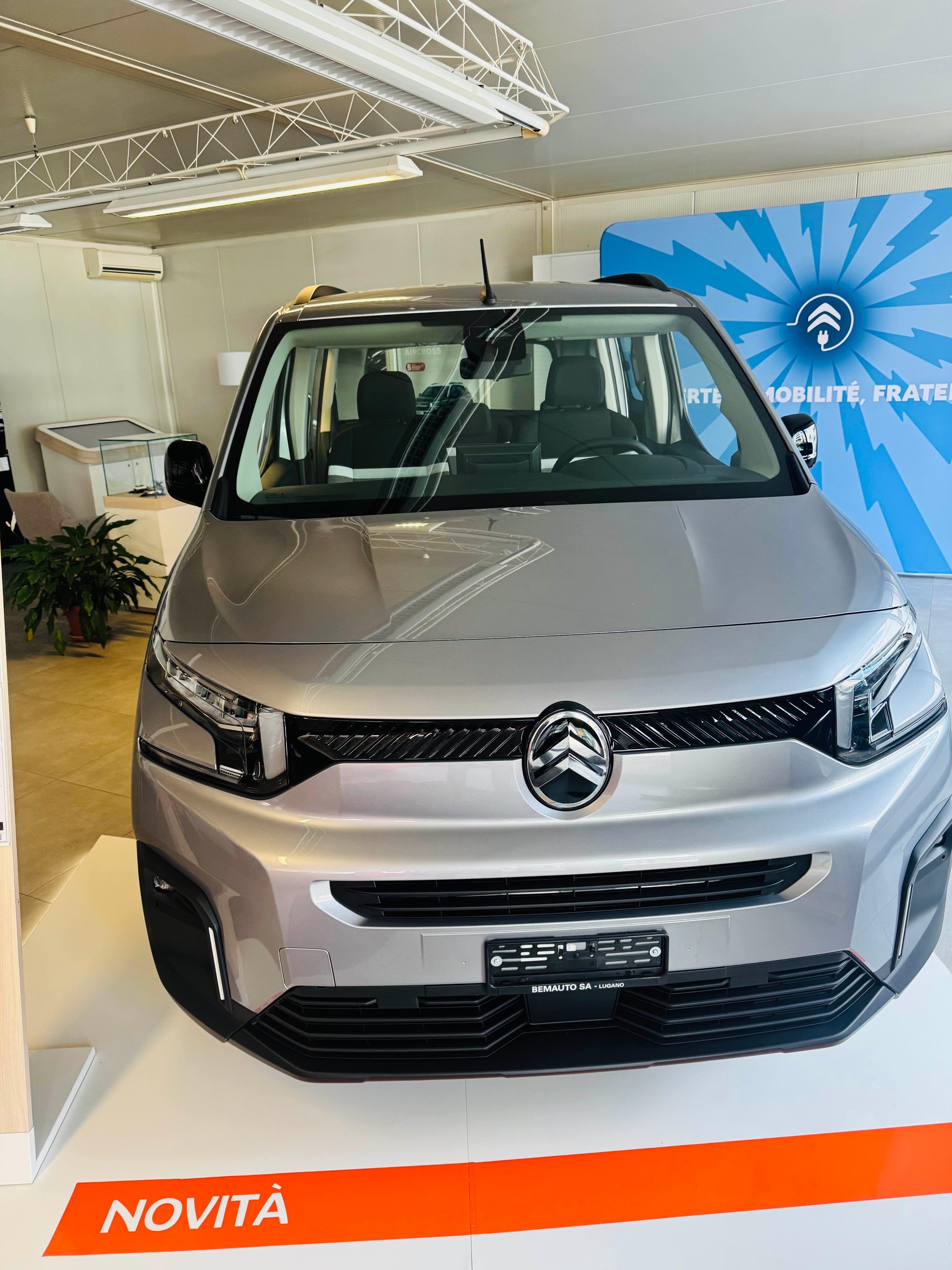 CITROEN NEW Berlingo 1.2 PureTech Tonic-image-1