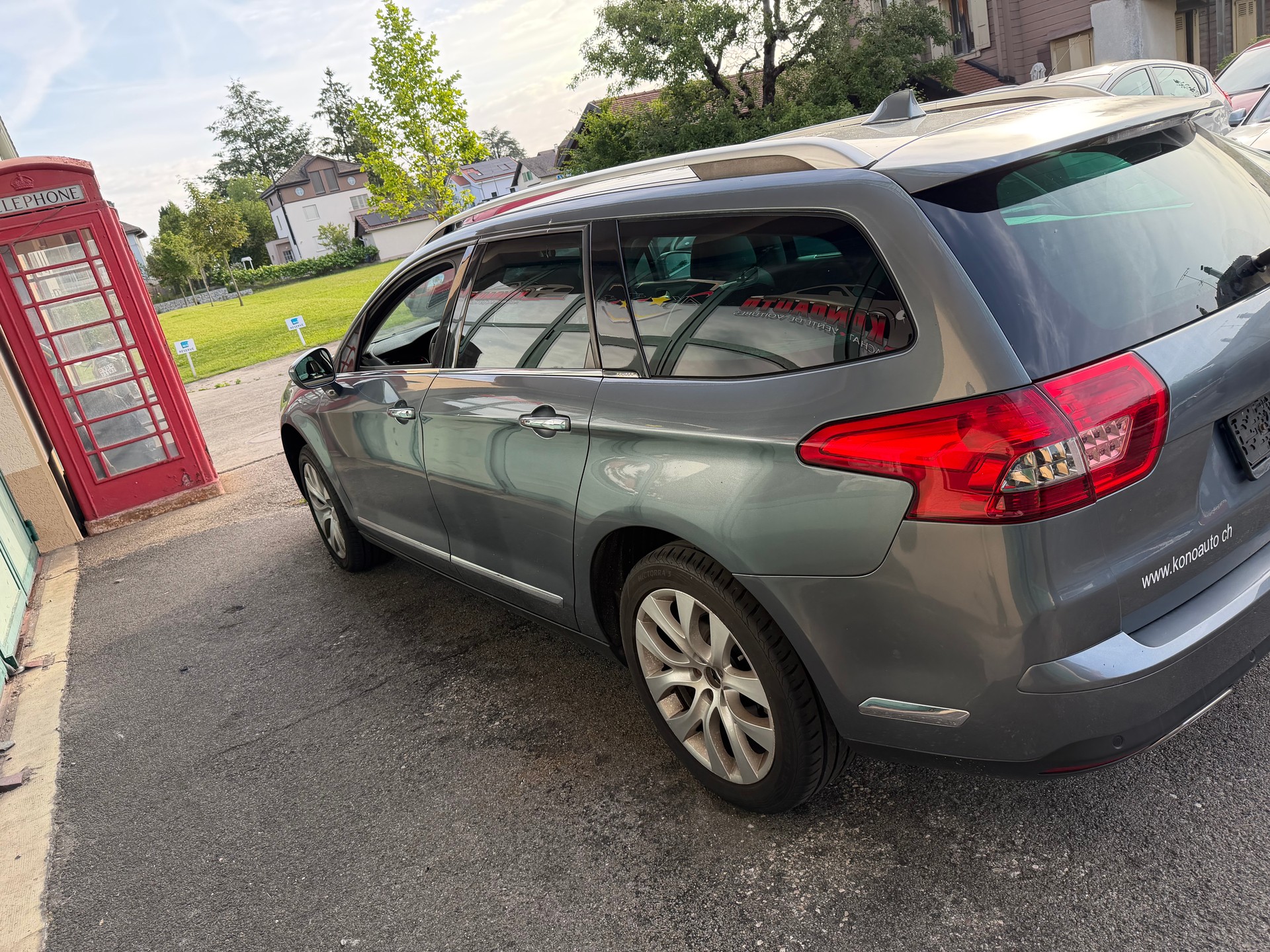 CITROEN C5 Tourer 2.2 HDi Exclusive Automatic-image-1