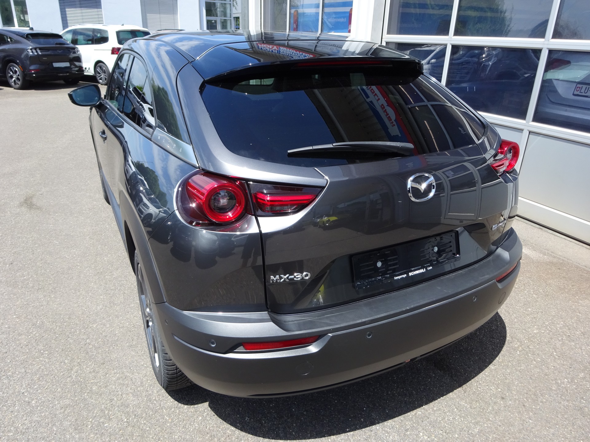 MAZDA MX-30 e-Skyactiv Revolution-image-1