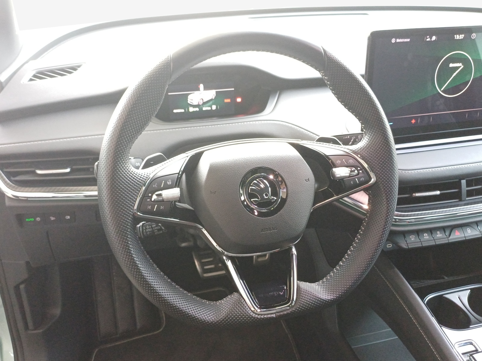 SKODA Enyaq iV 60 SportLine-image-9