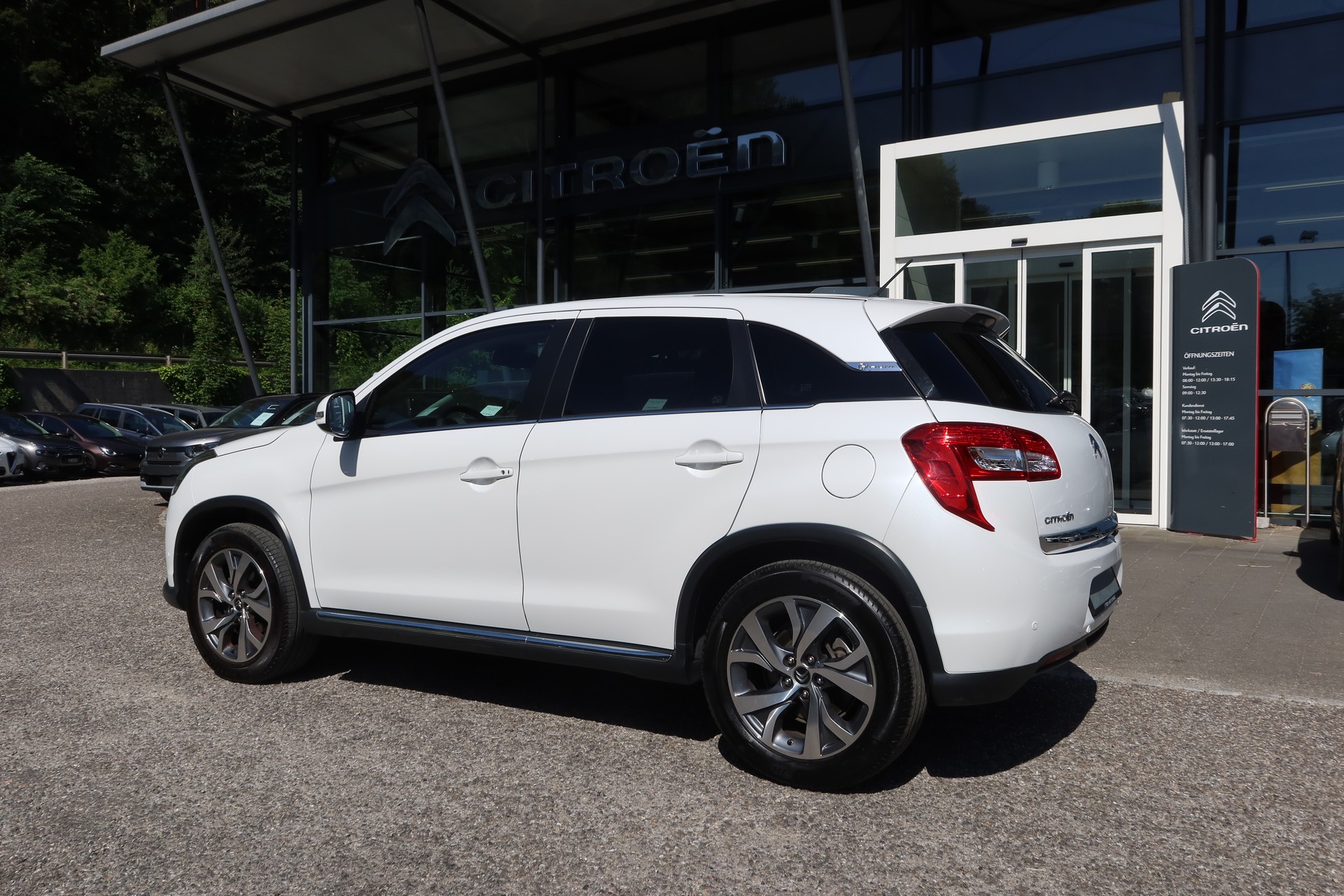 CITROEN C4 Aircross 1.6HDi Exc4WD-image-4