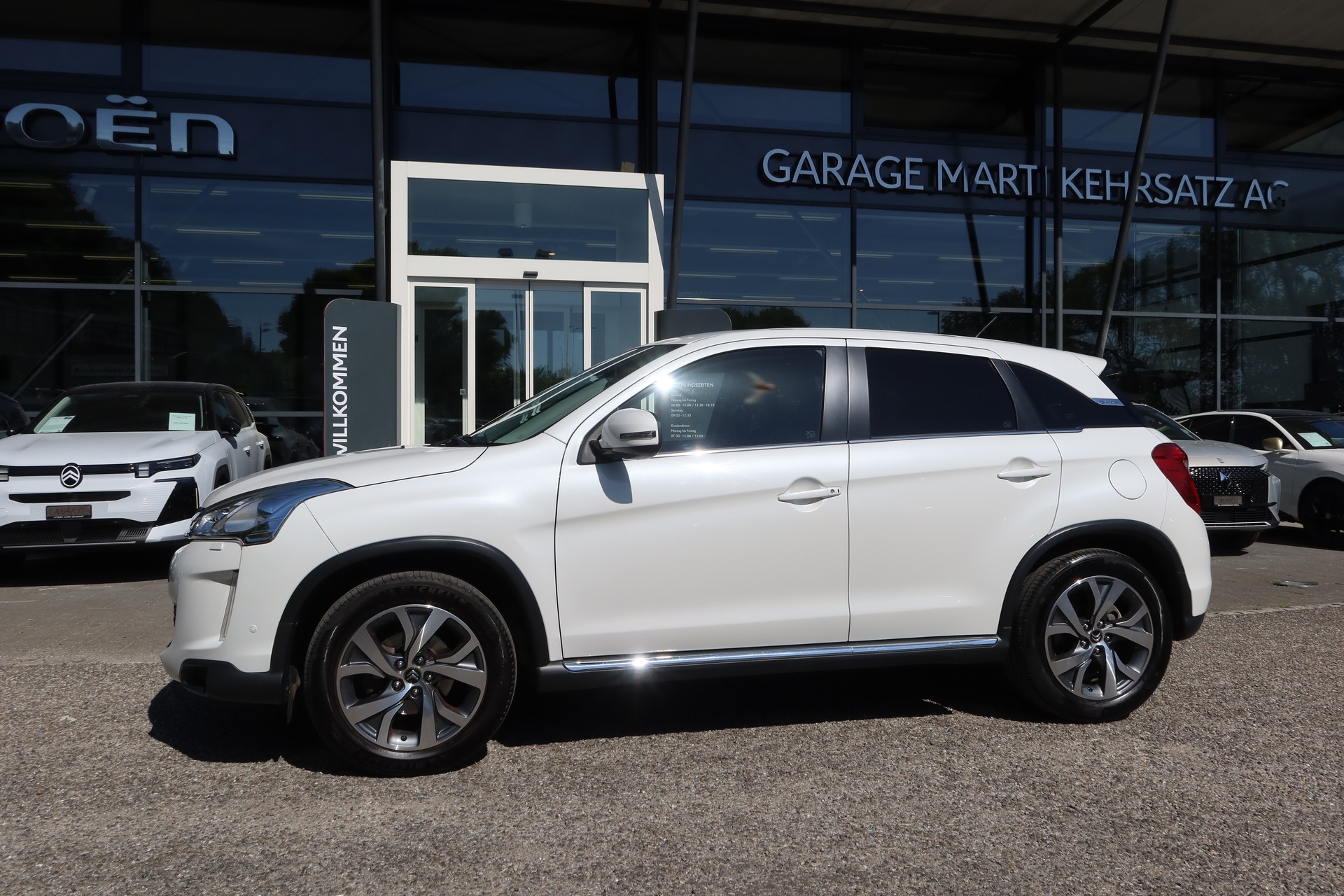 CITROEN C4 Aircross 1.6HDi Exc4WD-image-2