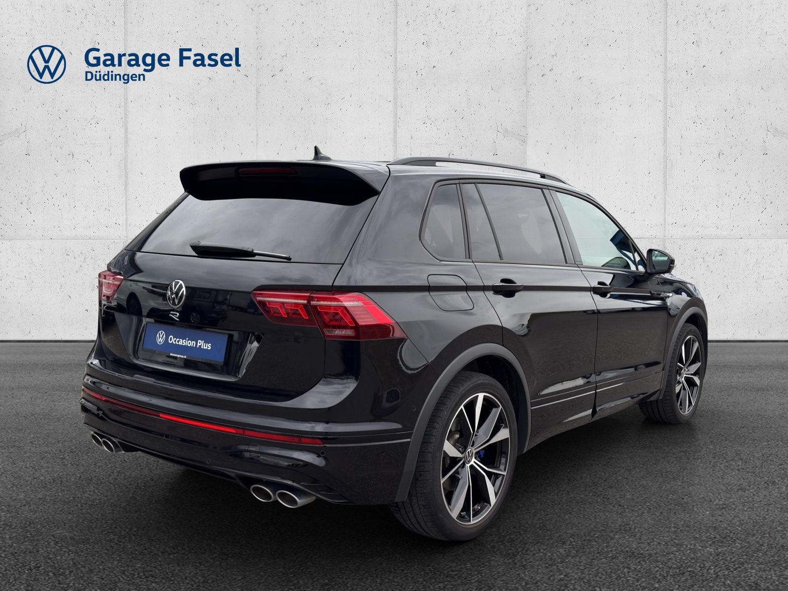 VW Tiguan 2.0TSI R 4Motion DSG-image-4