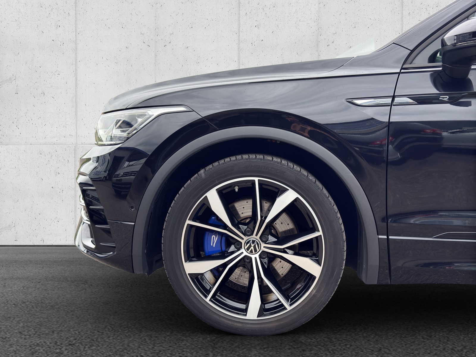 VW Tiguan 2.0TSI R 4Motion DSG-image-15