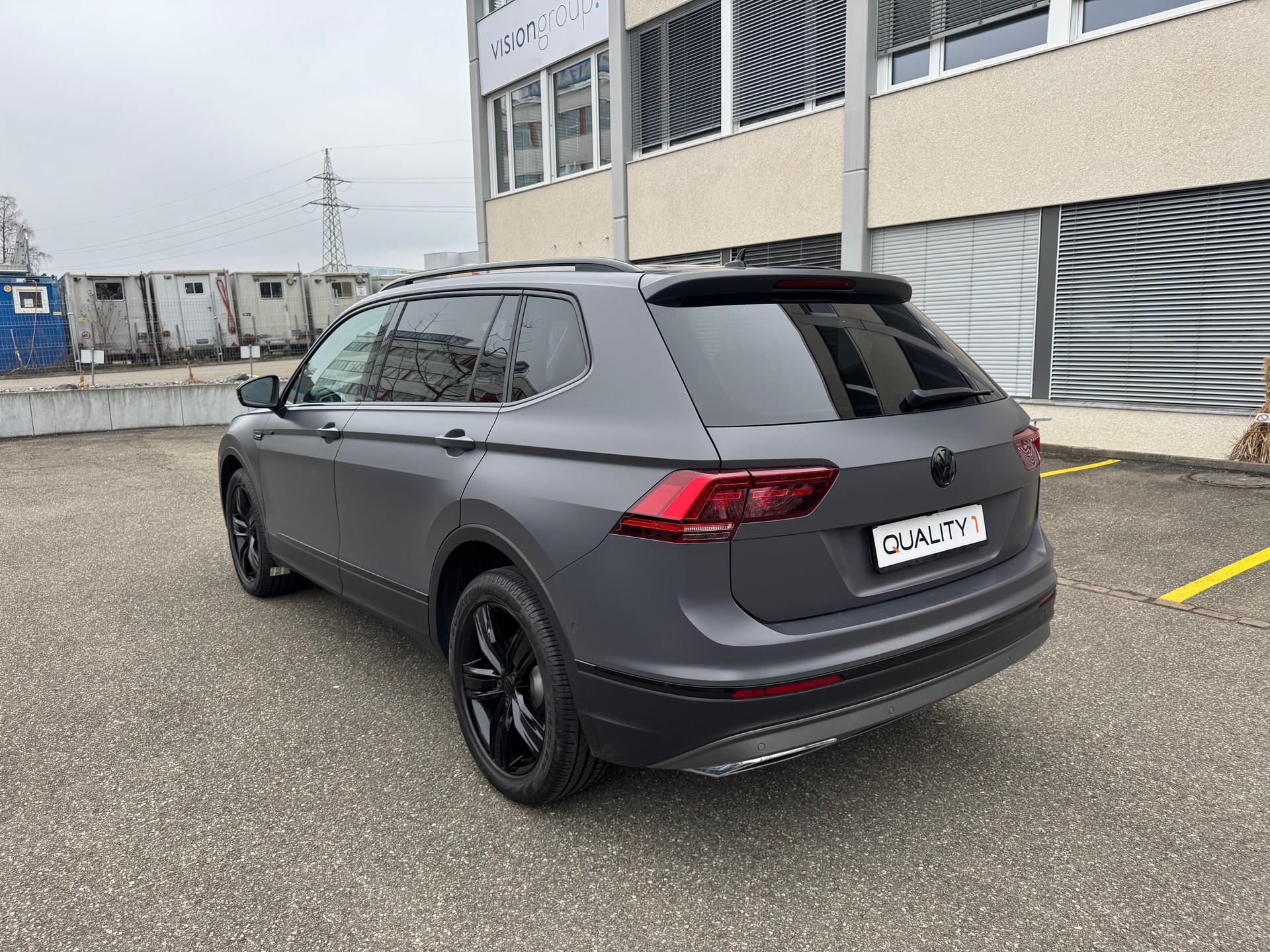 VW Tiguan Allspace 2.0TSI Highline 4Motion DSG-image-5