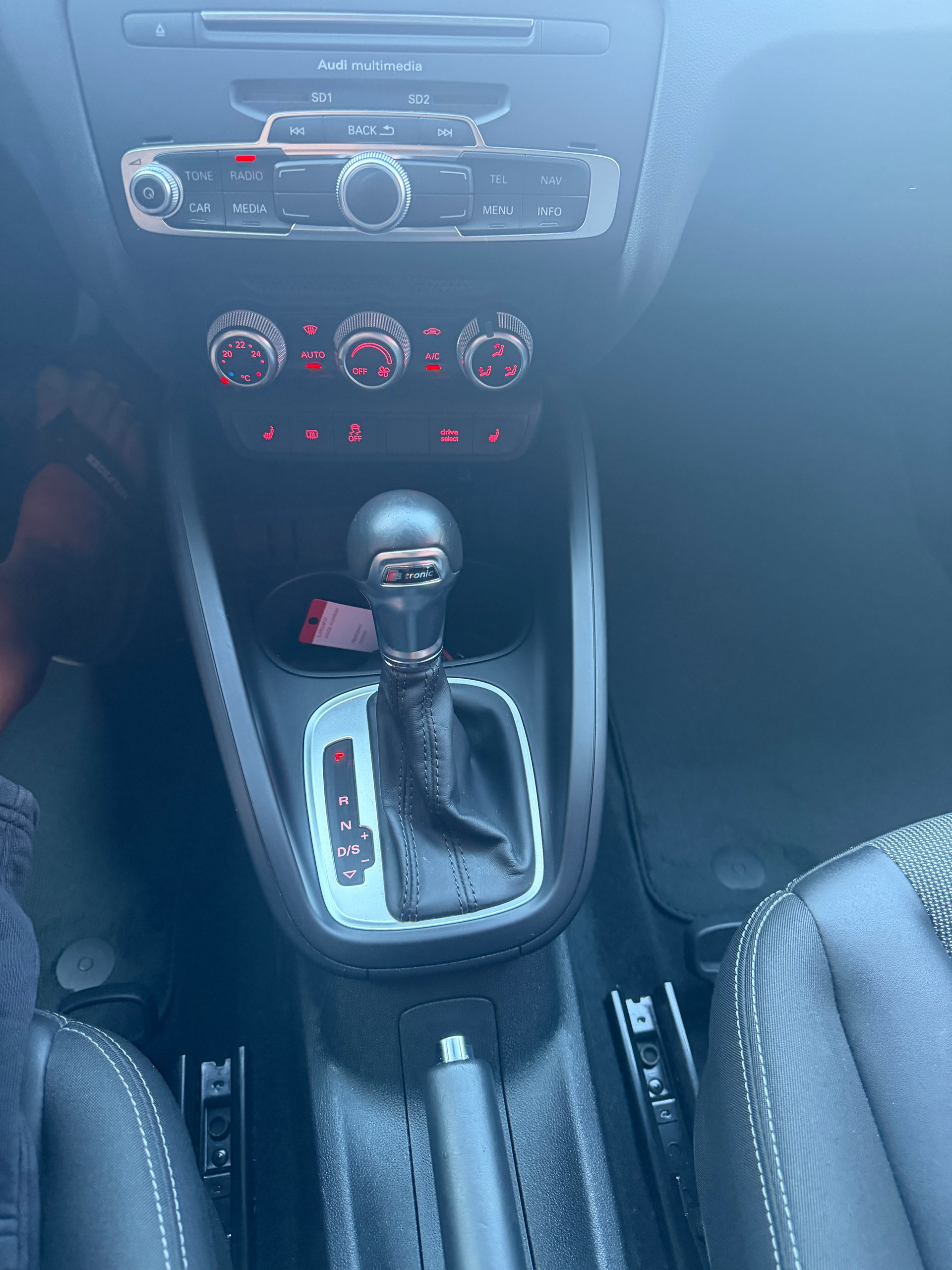 AUDI A1 Sportback 1.4 TFSI Sport S-tronic-image-12