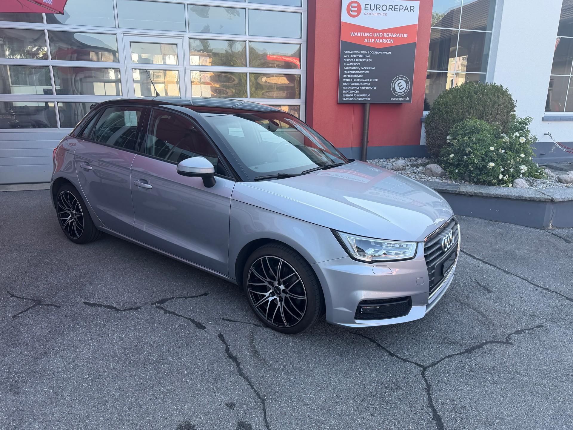 AUDI A1 Sportback 1.4 TFSI Sport S-tronic-image-1