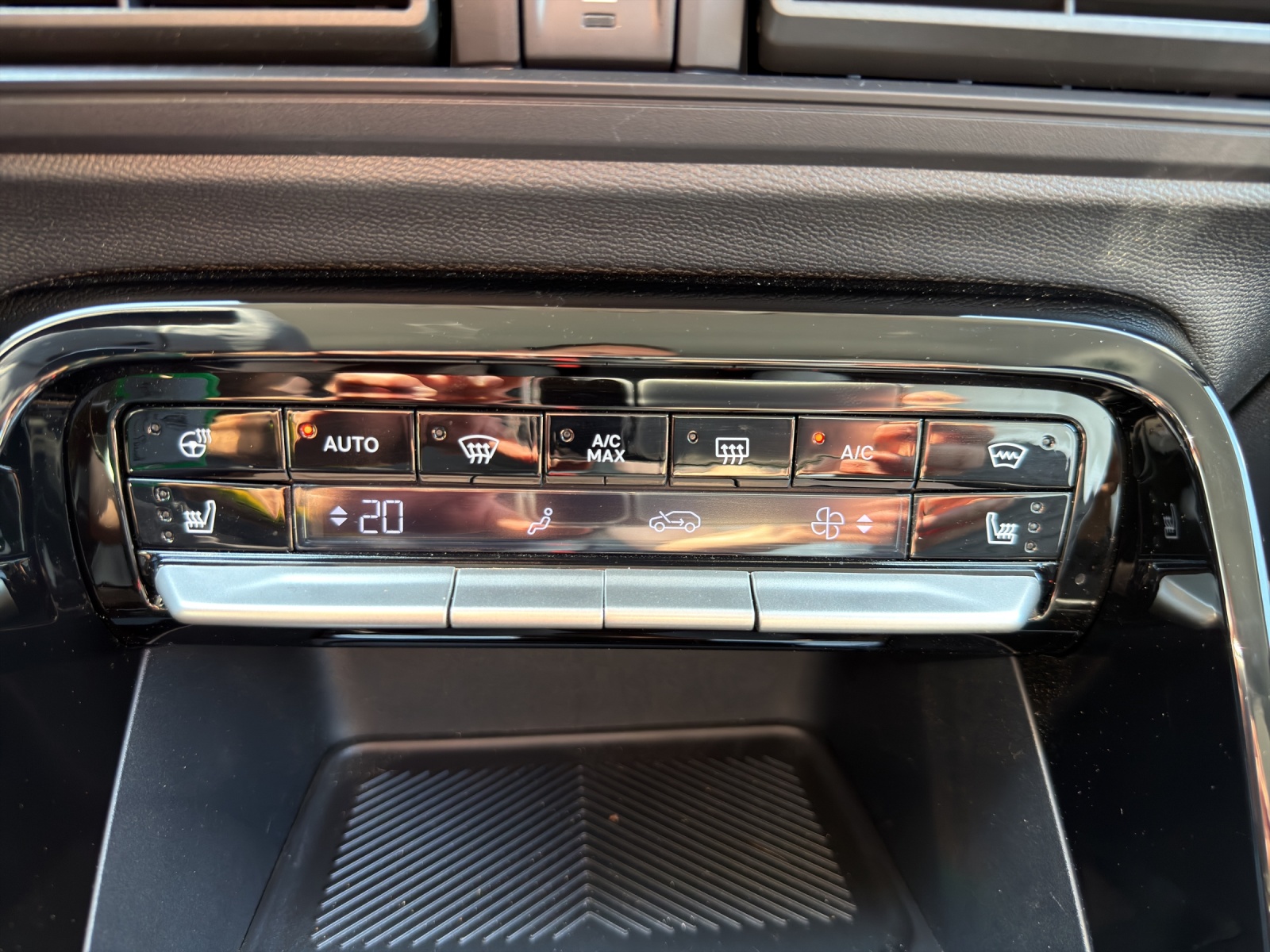 CITROEN e-C3 Aircross 54kWh Plus-image-8