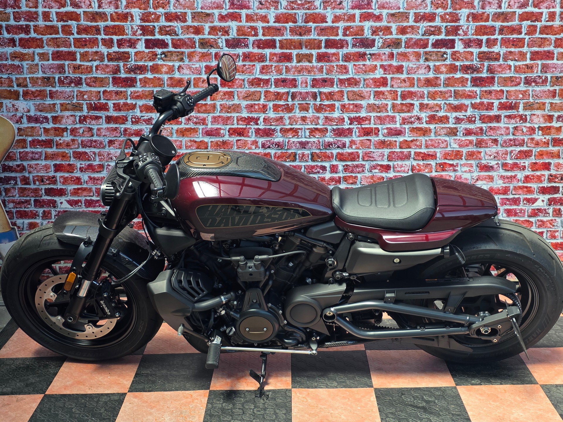 HARLEY-DAVIDSON RH 1250 Sportster S-showroom-element-3