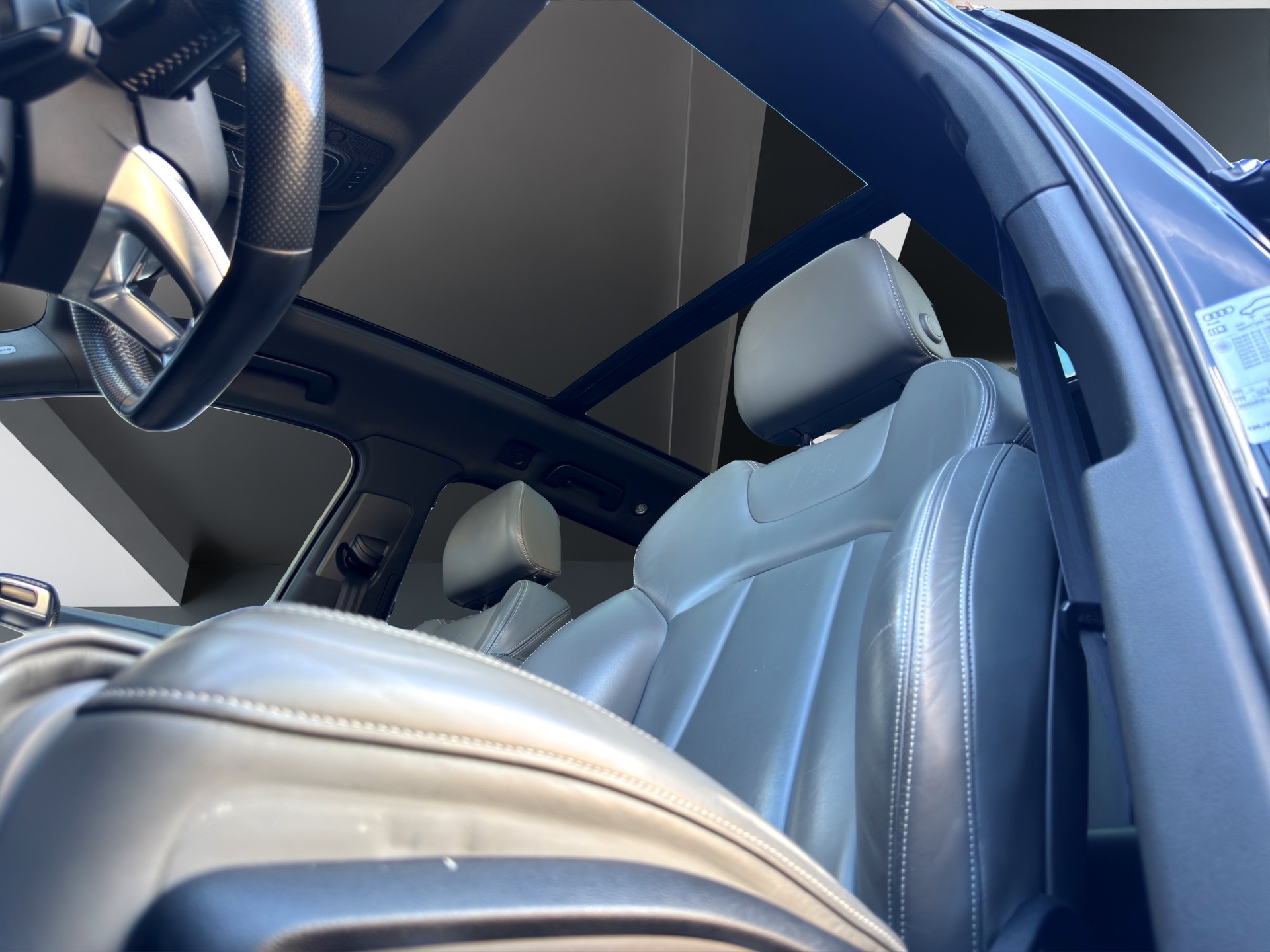 AUDI Q7 3.0 TDI quattro tiptronic-image-31