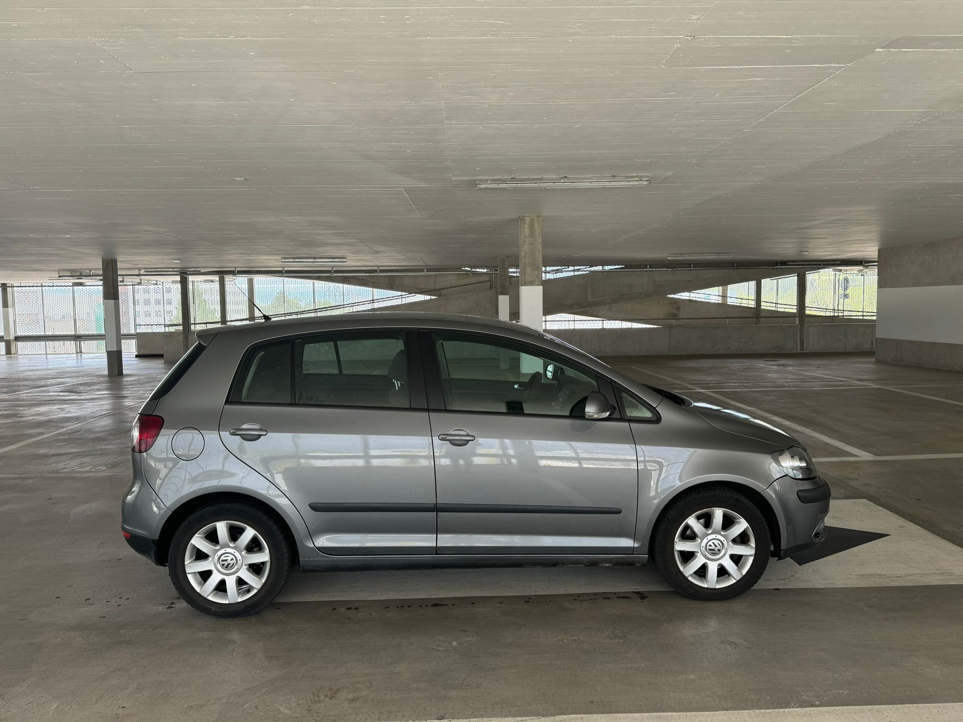 VW Golf Plus-image-2