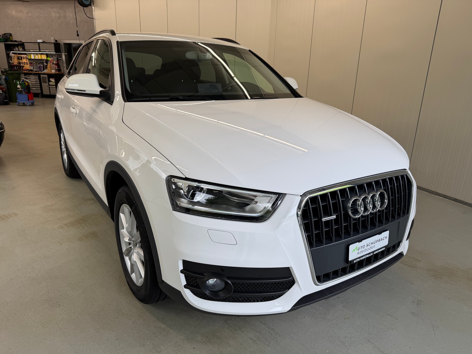 AUDI Q3 2.0 TFSI quattro S-tronic
