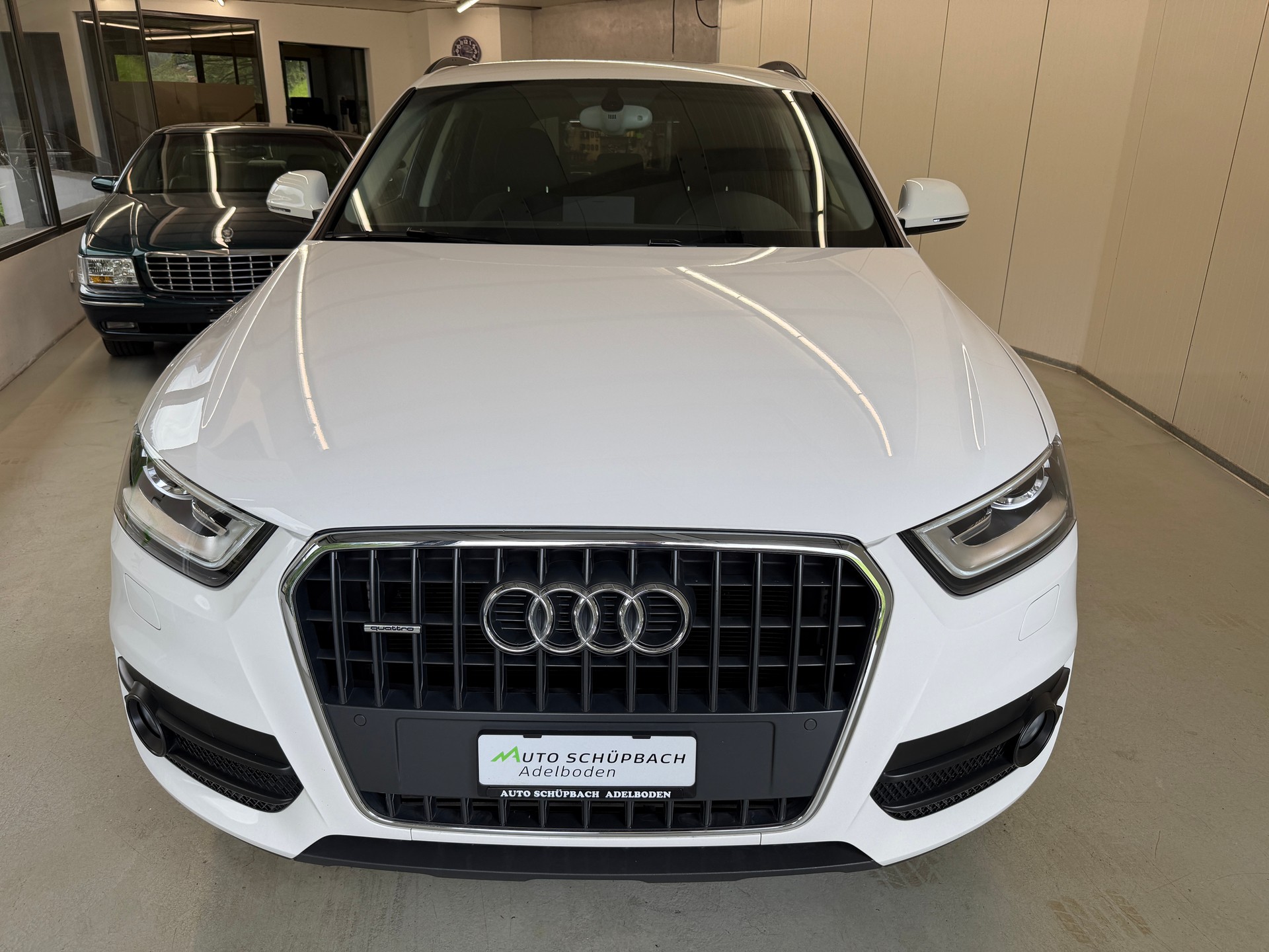 AUDI Q3 2.0 TFSI quattro S-tronic-image-9