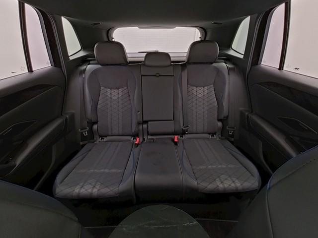 VW Tiguan 2.0 TDI SCR R-Line 4Motion DSG-image-4