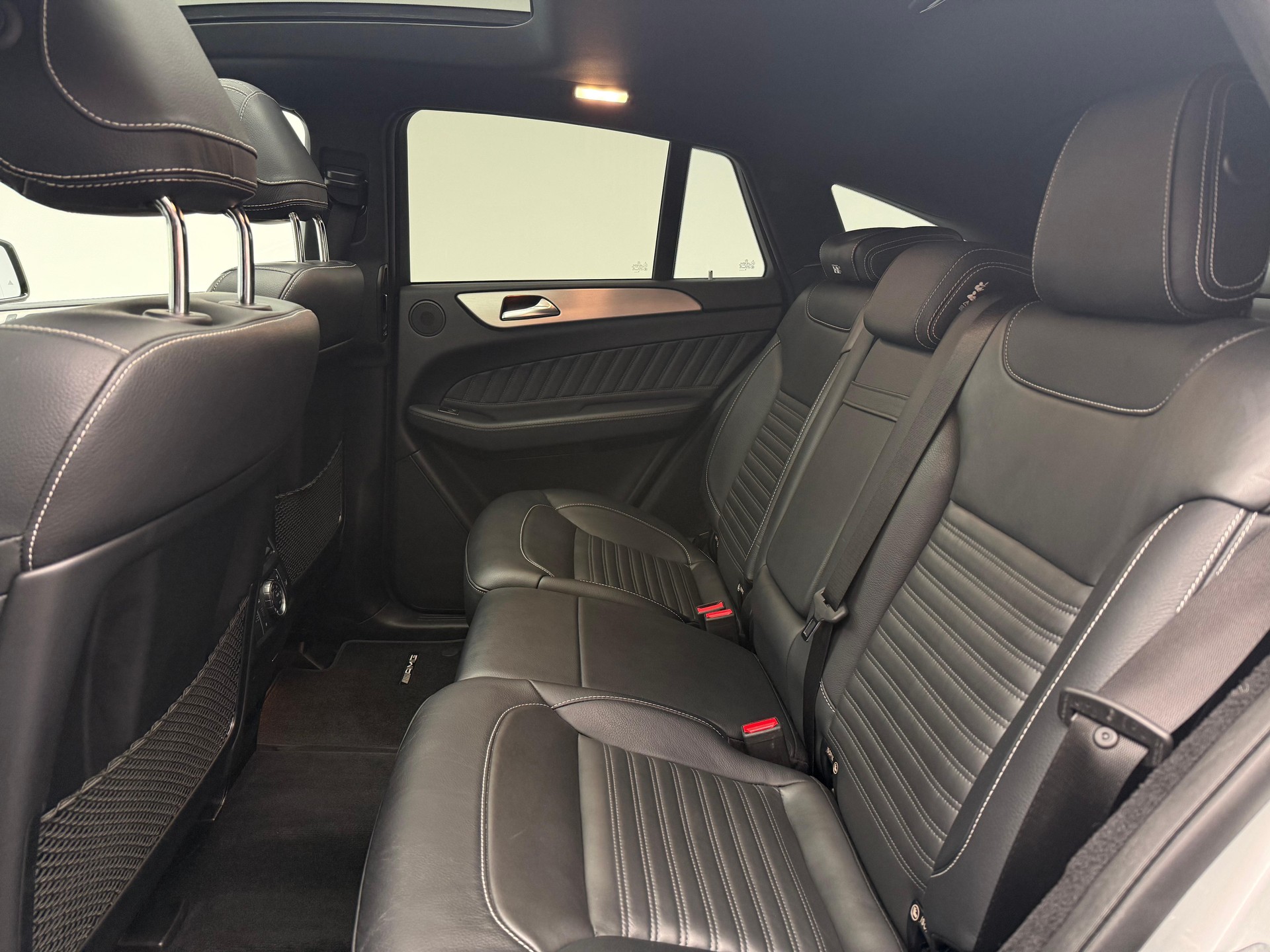 MERCEDES-BENZ GLE 43 AMG Coupé-image-9