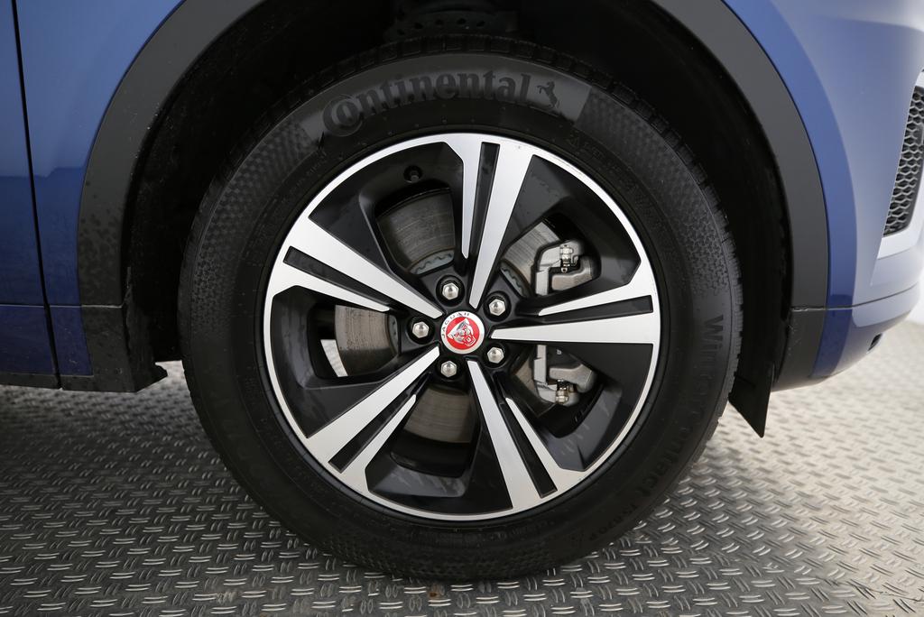 JAGUAR E-Pace 1.5 T 300e R-Dynamic S AWD-image-12