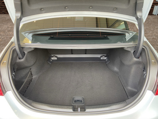 MERCEDES-BENZ C 180 Avantgarde-image-6