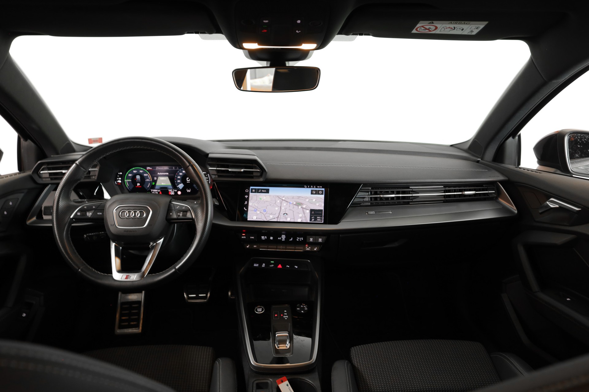 AUDI A3 Sportback 40 TFSI e Attraction S-tronic-image-8