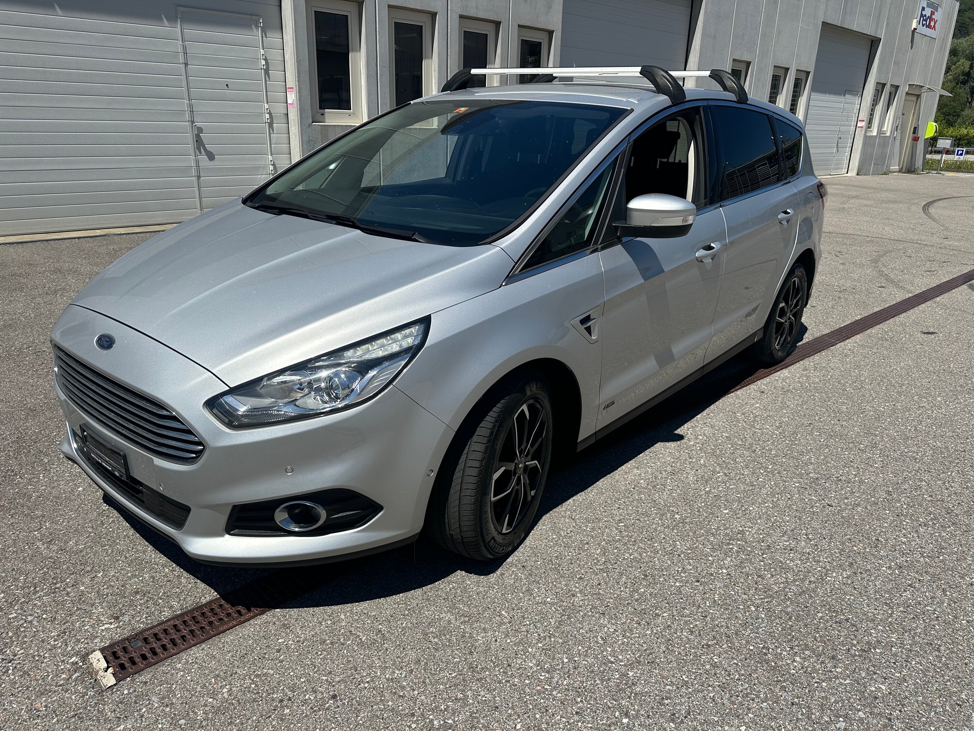 FORD S-Max 2.0 TDCi Trend AWD-image-1