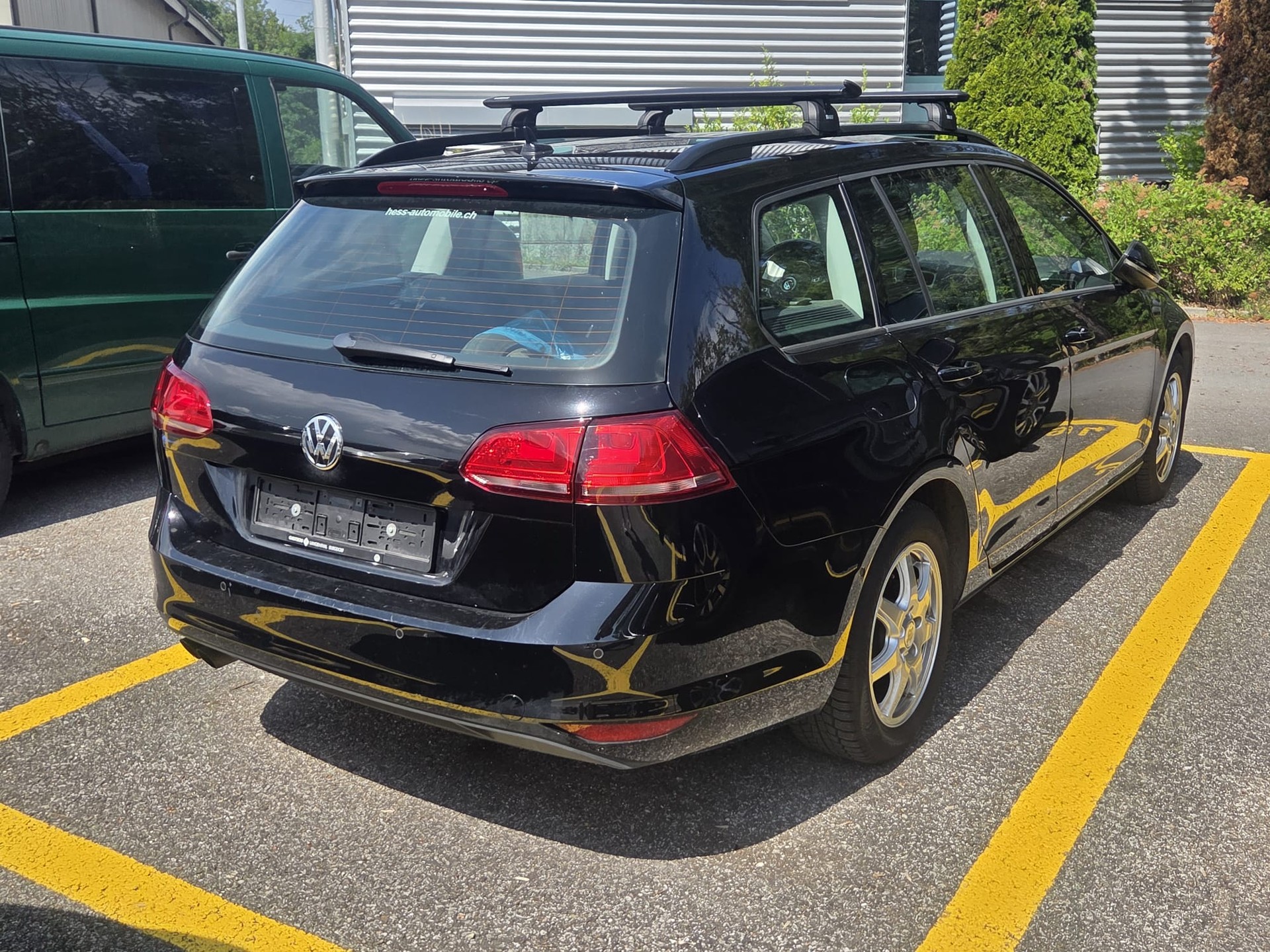 VW Golf Variant 2.0 TDI Comfortline DSG-image-3