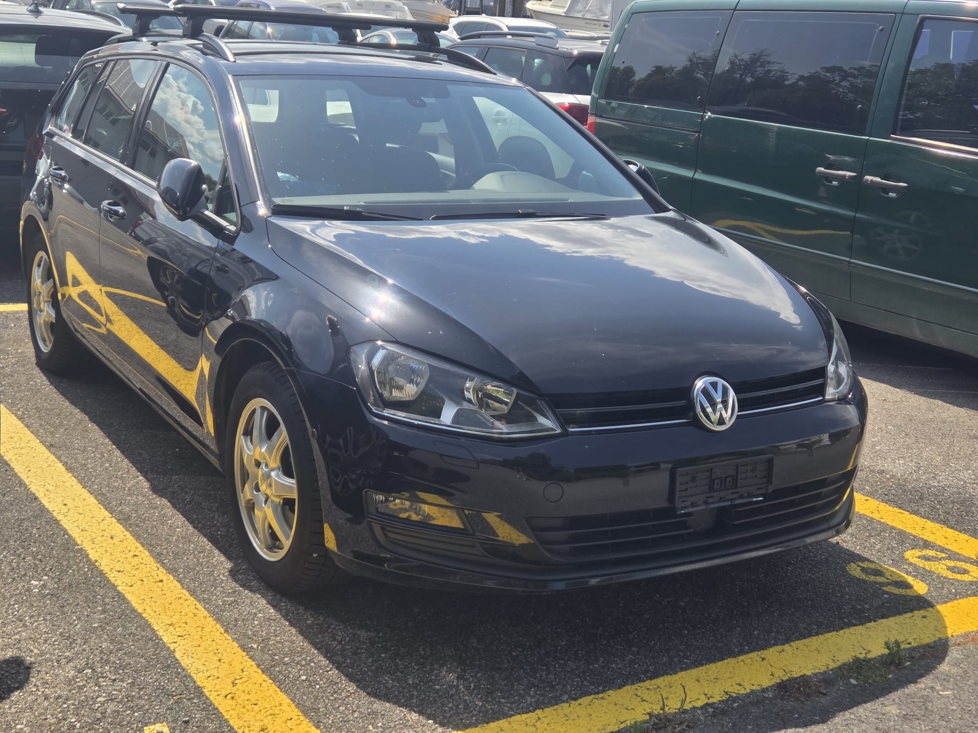 VW Golf Variant 2.0 TDI Comfortline DSG-image-1