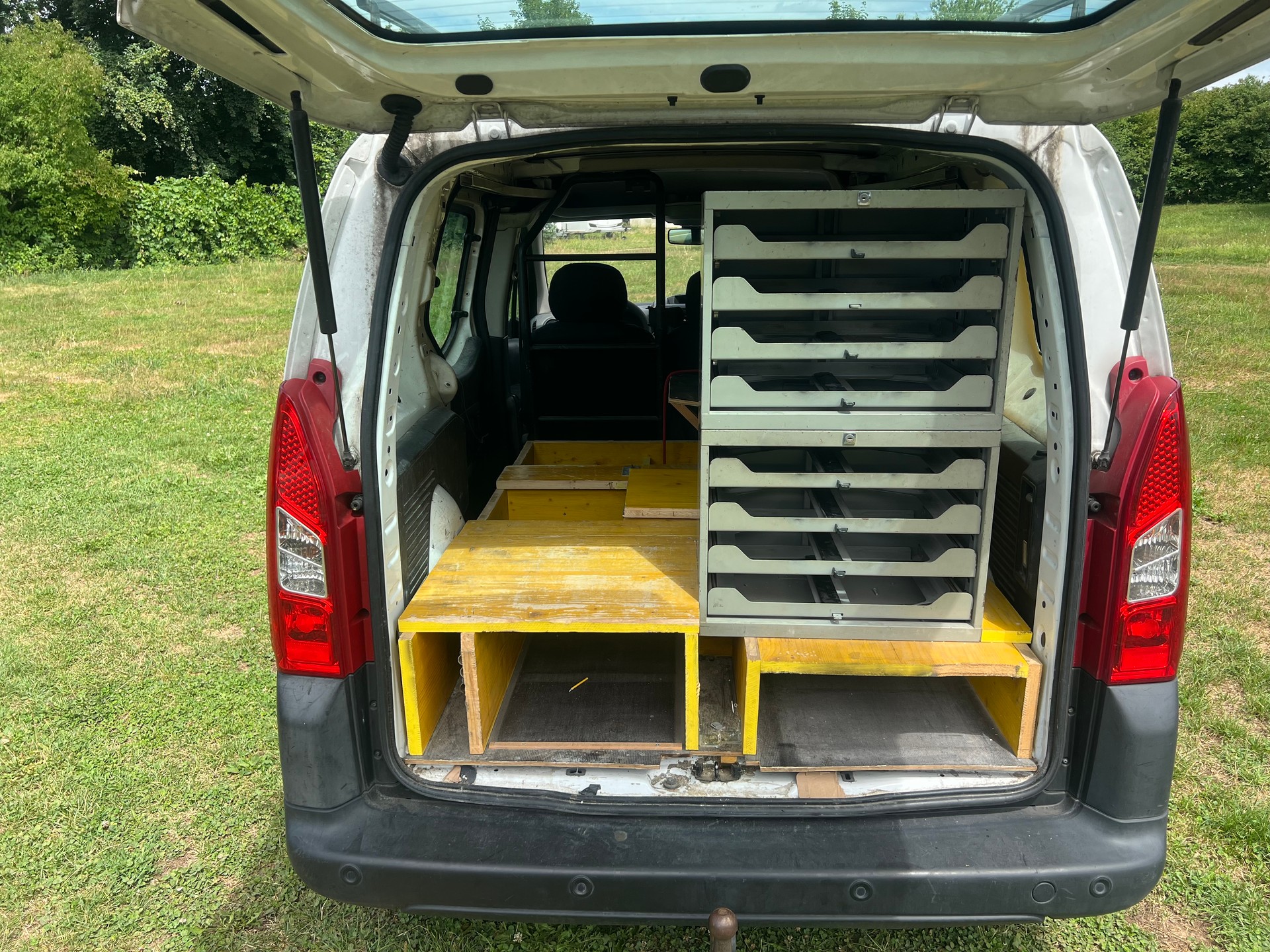 CITROEN Berlingo 1.6 HDi 600 Komfort (Confort)-image-7