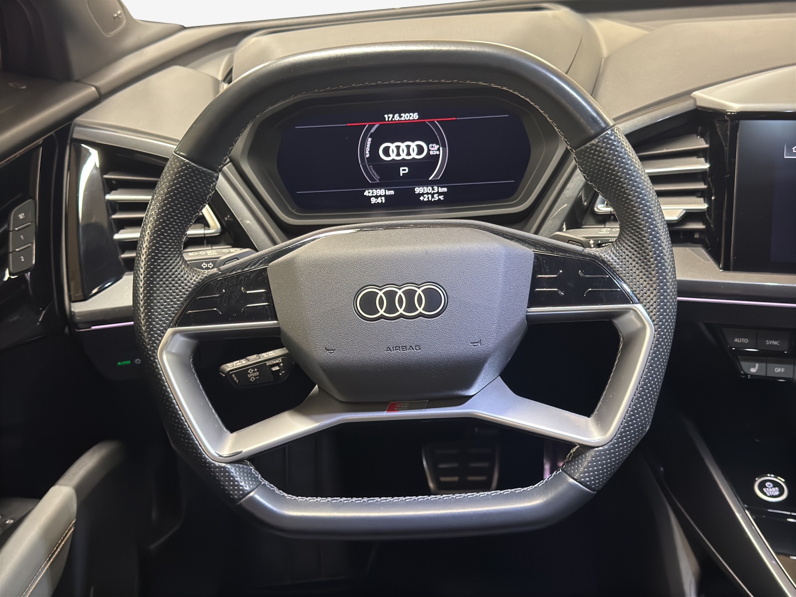 AUDI Q4 Sportback e-tron 50 quattro-image-10